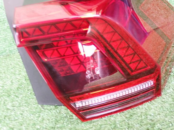 VW TIGUAN II LED 15- PRAVE ZADNE SVETLO 5NA945208B