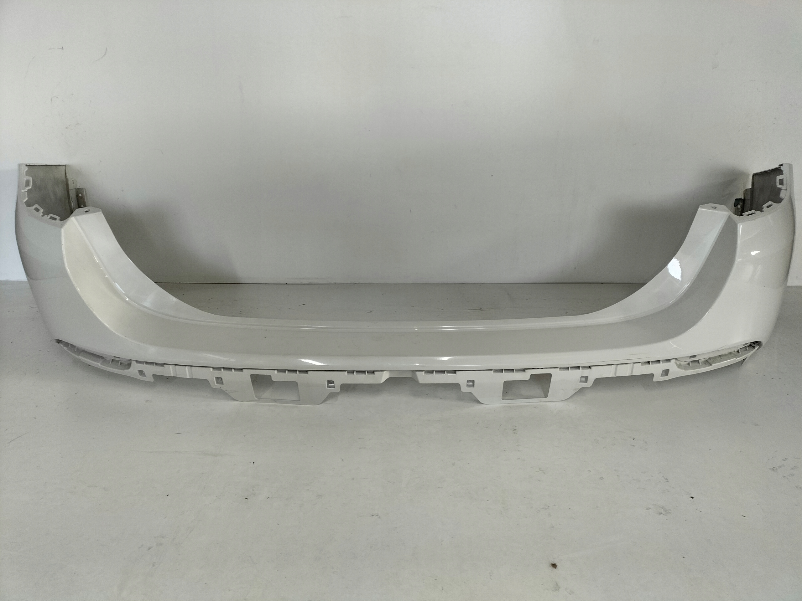 ZADNÝ NÁRAZNÍK BMW X1 E84 09-13