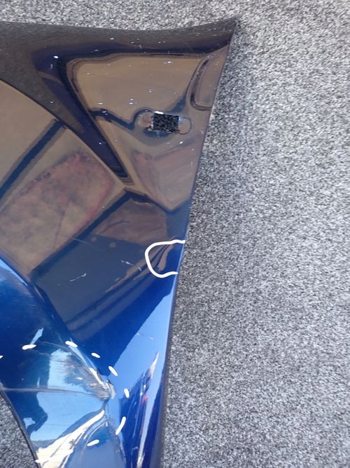 DACIA DUSTER I 10- ĽAVÝ PREDNÝ BLATNÍK