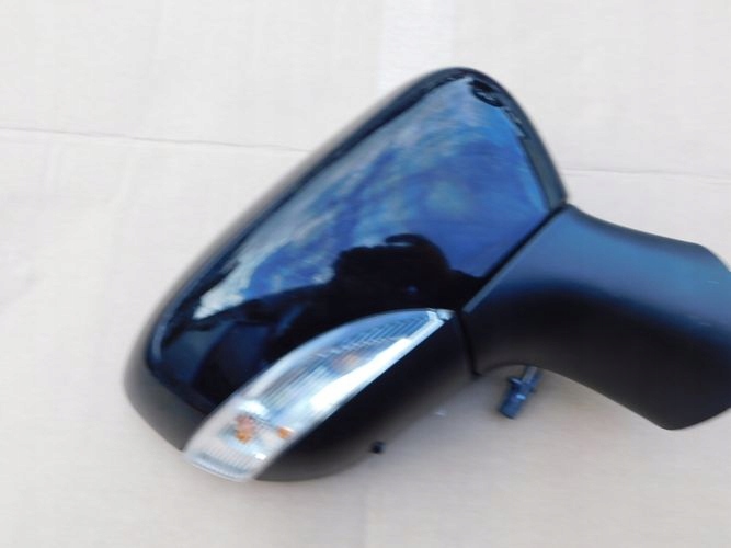 RENAULT CAPTUR 13- PRAVE ZRKADLO 9 PIN