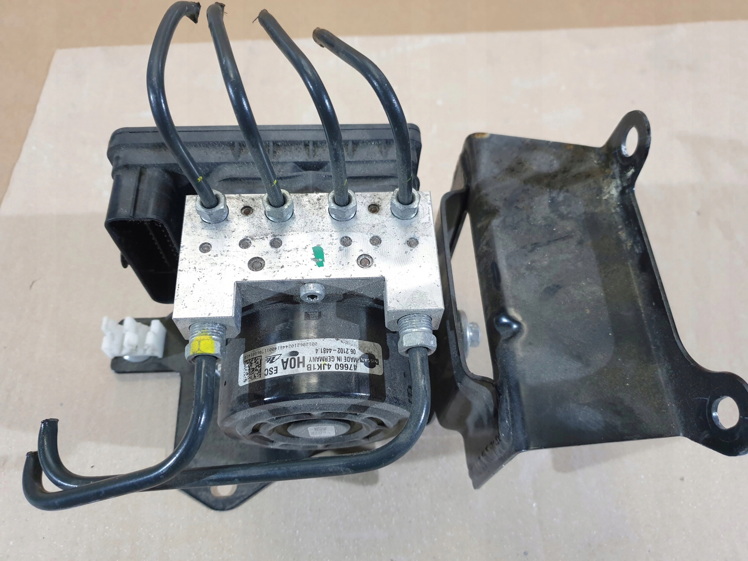 NISSAN NAVARA D23 KOCKA ABS 47660 4JK1B