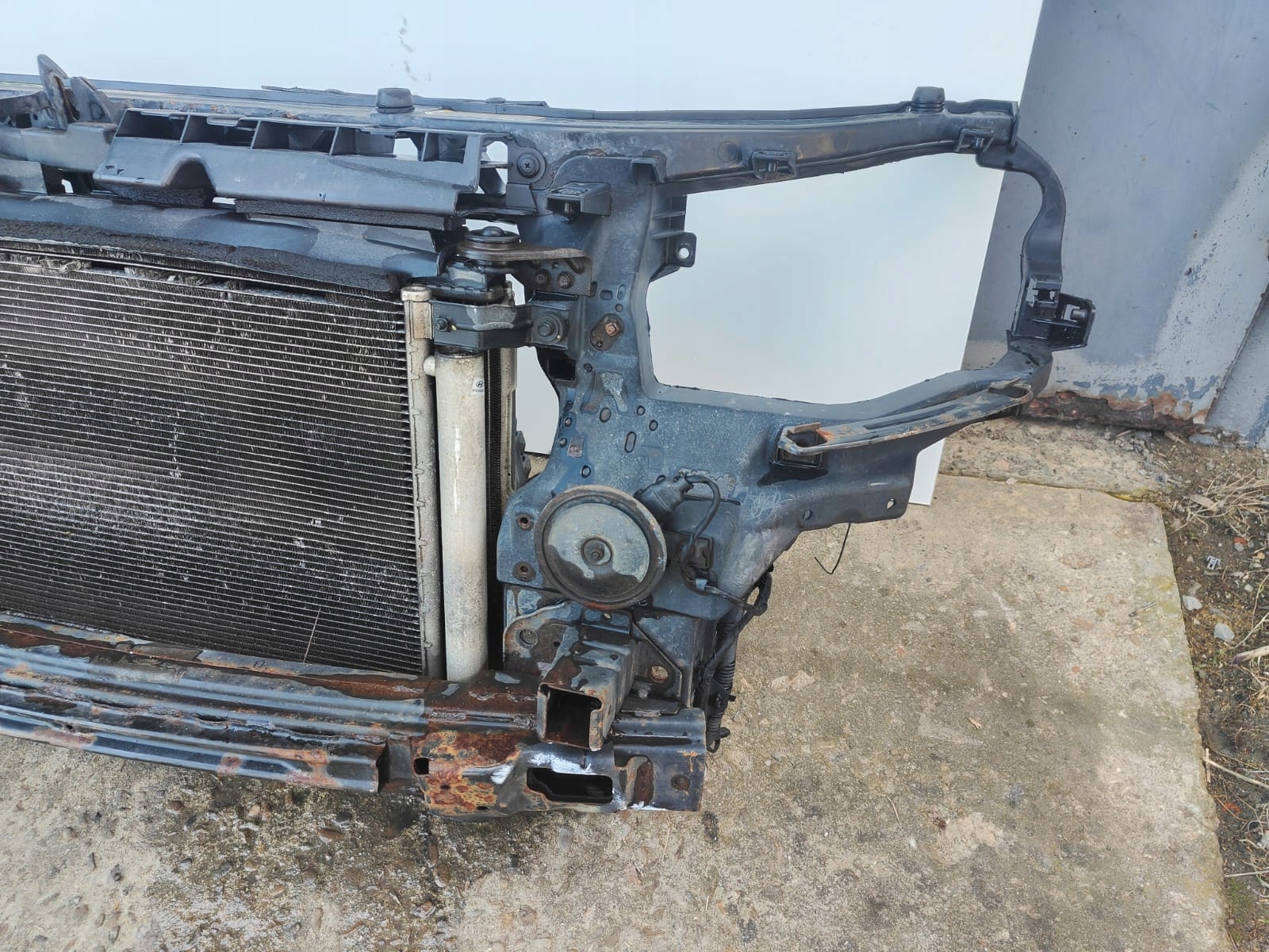 Hyundai santa fe 2.2 diesel PREDNÉ ČELO KOMPLETNY