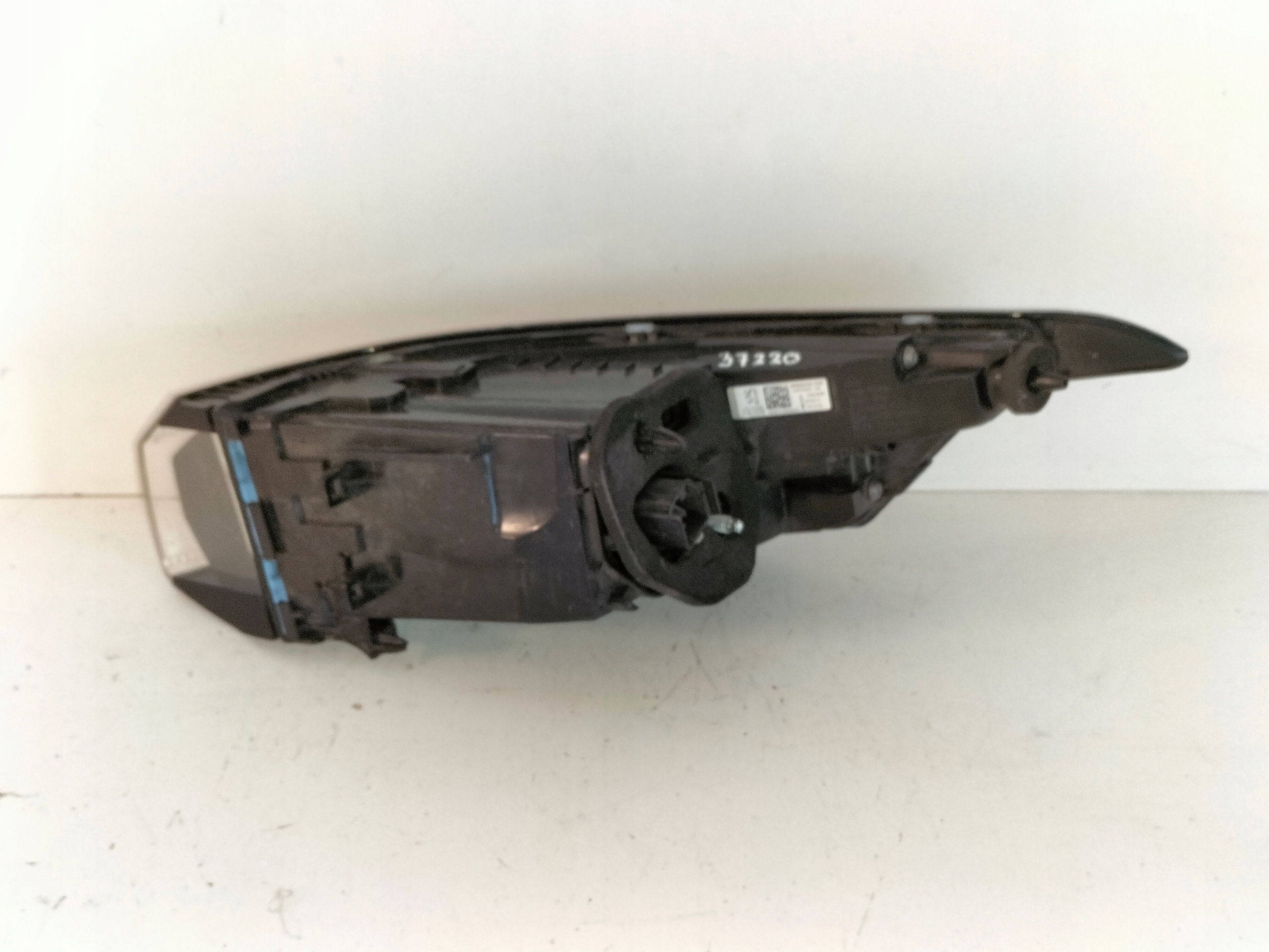 LAVE ZADNE SVETLO PEUGEOT 308 III T10 21- LED