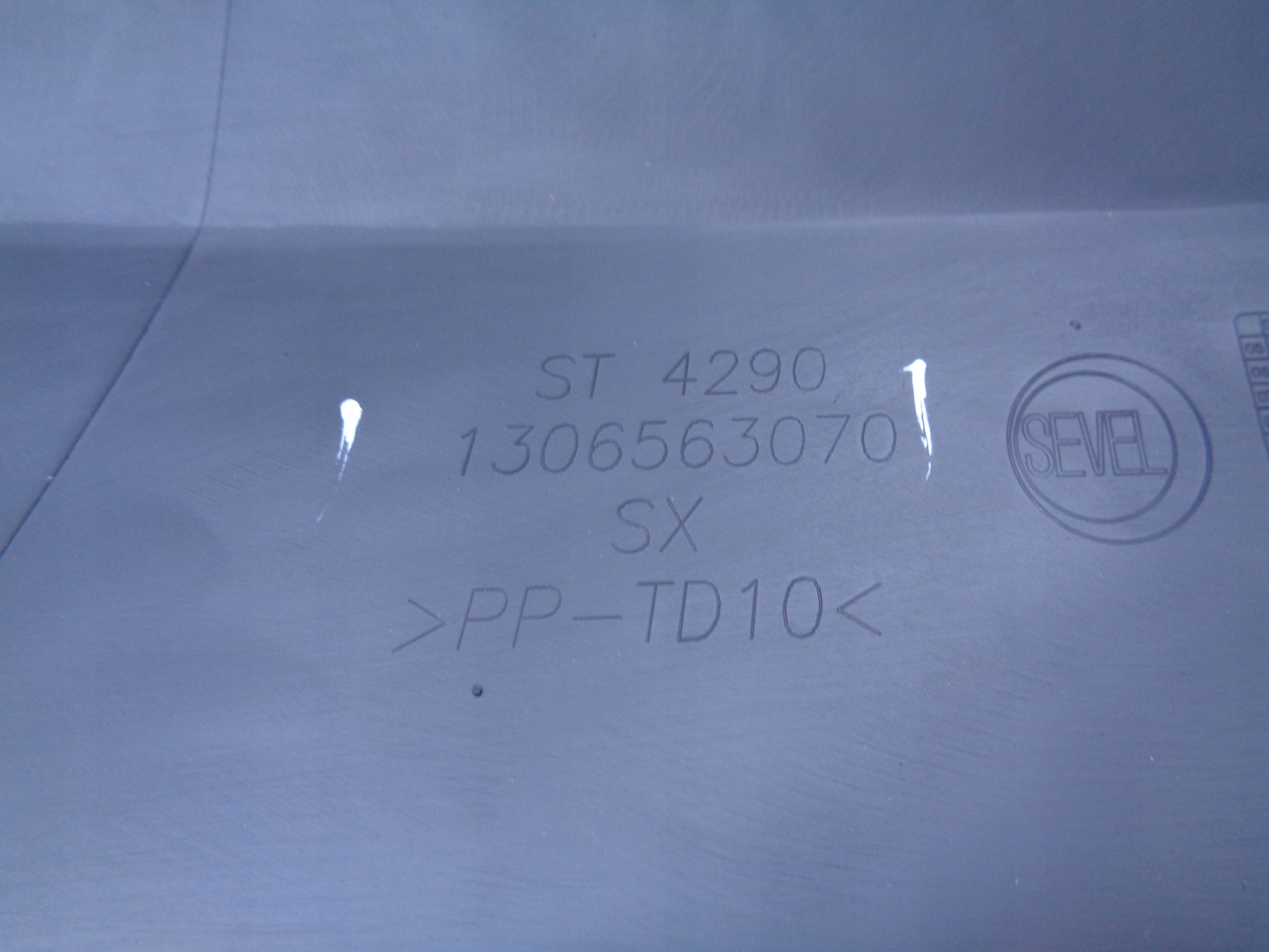 NOVÝ ĽAVÝ ROH NÁRAZNÍKA FIAT DUCATO BOXER JUMPER 06-14