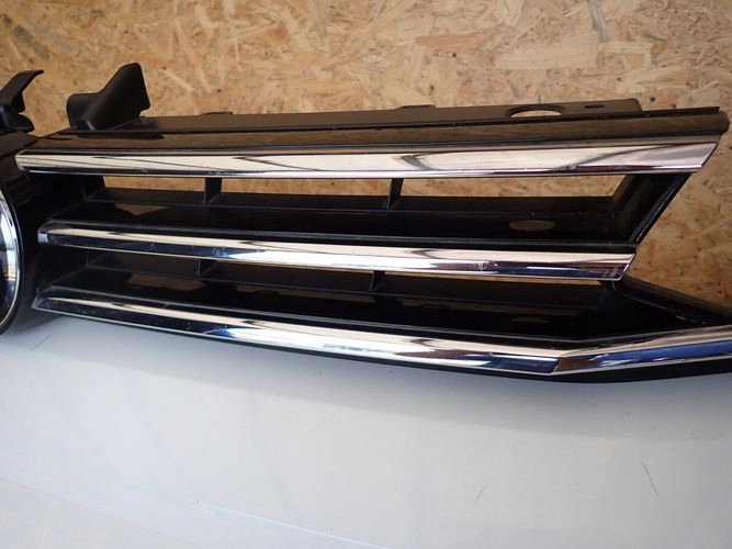 VW TOURAN 15- PREDNÝ NÁRAZNÍK BEZ SPRYSK