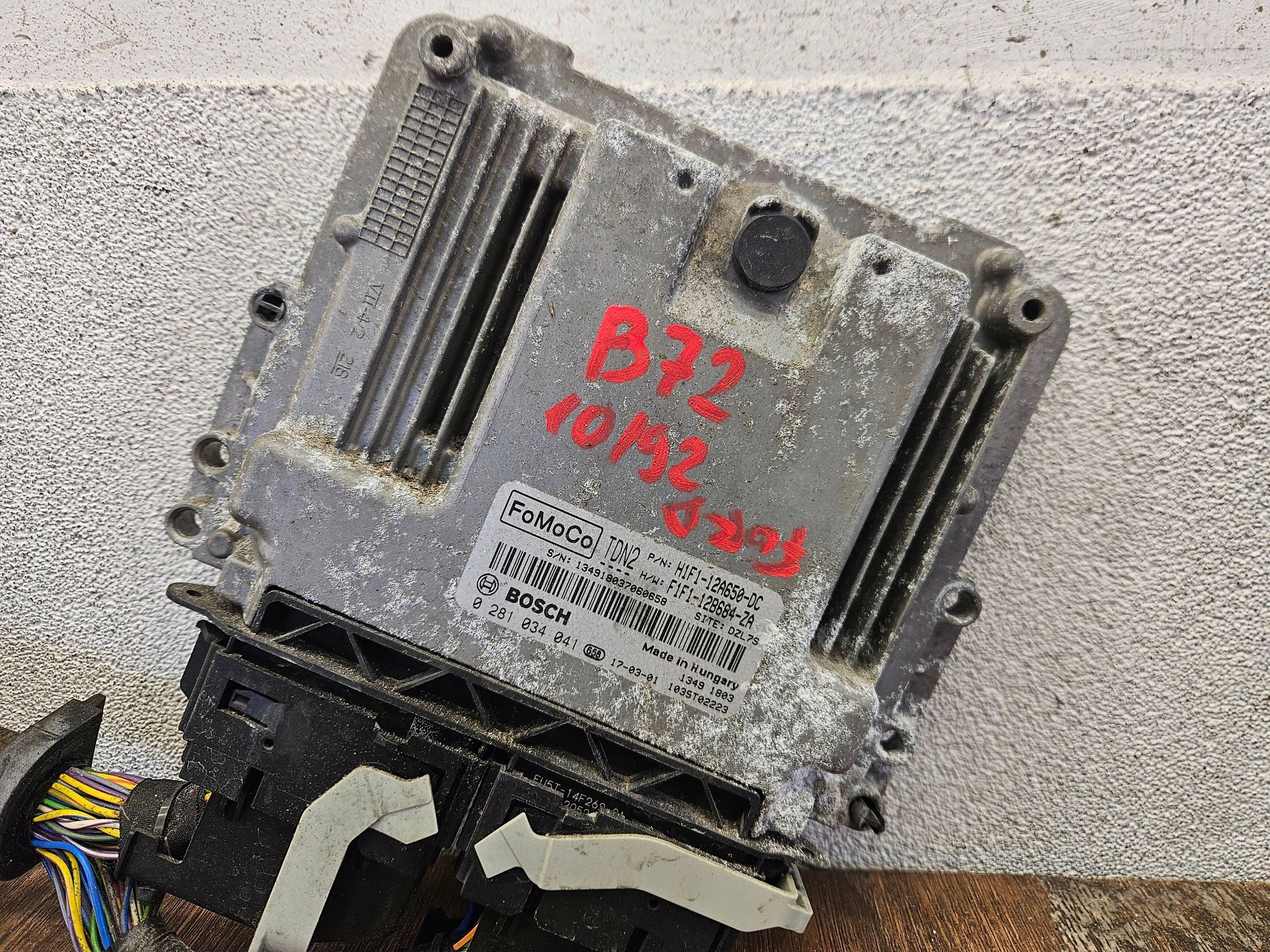 Ford Focus mk3 lift 1.5 tdci 0281034041 RIADIACA JEDNOTKA MOTORA