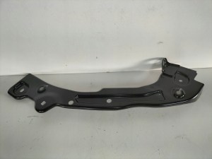 PRAVY DRZIAK PREDNEHO CELA SKODA FABIA 4 IV 21- PRAVY DRZIAK PREDNEHO CELA SKODA FABIA 4 IV 21-