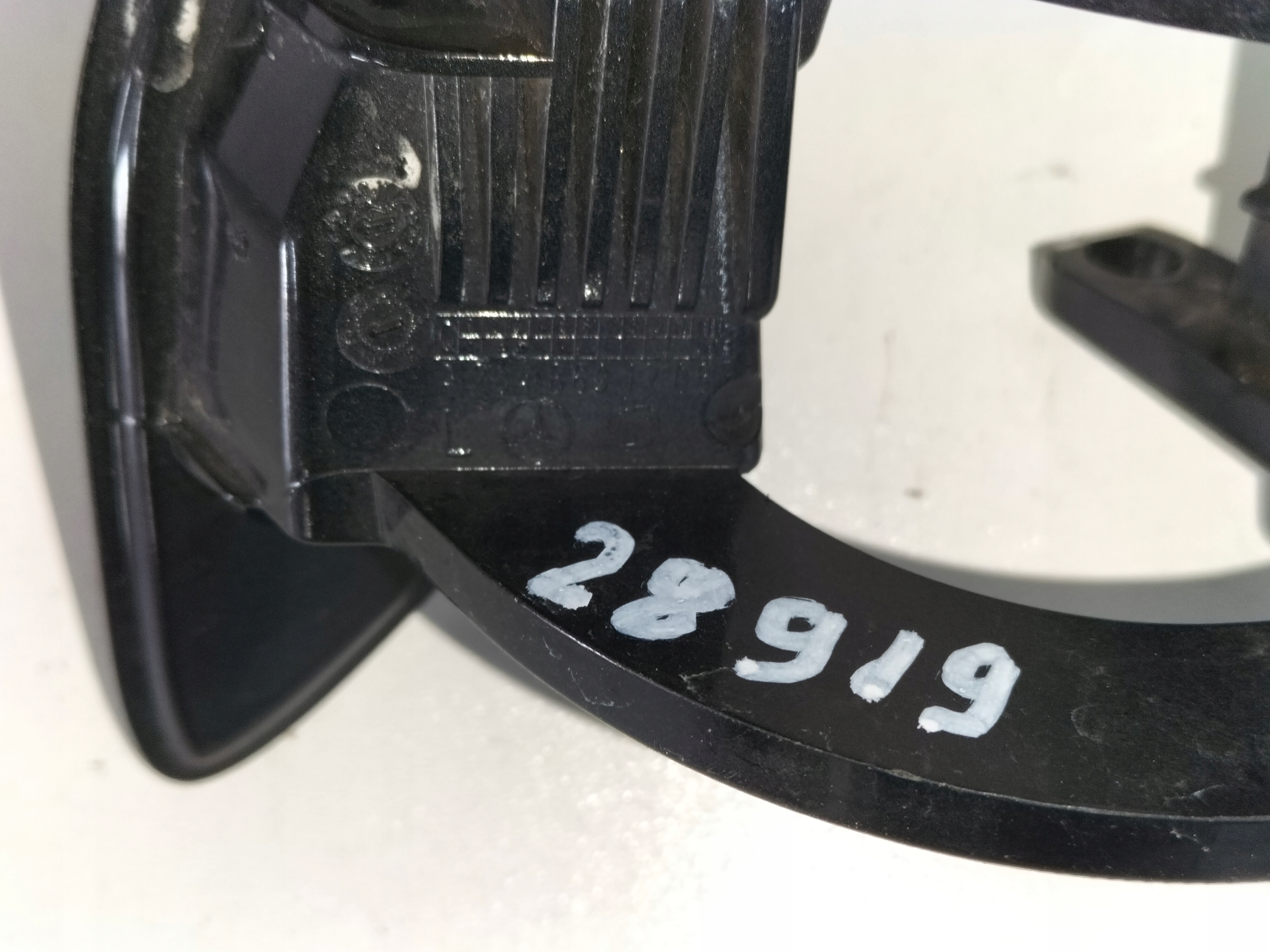 LAVA KRYTKA OSTREKOVACA MERCEDES GLK LIFT 12-