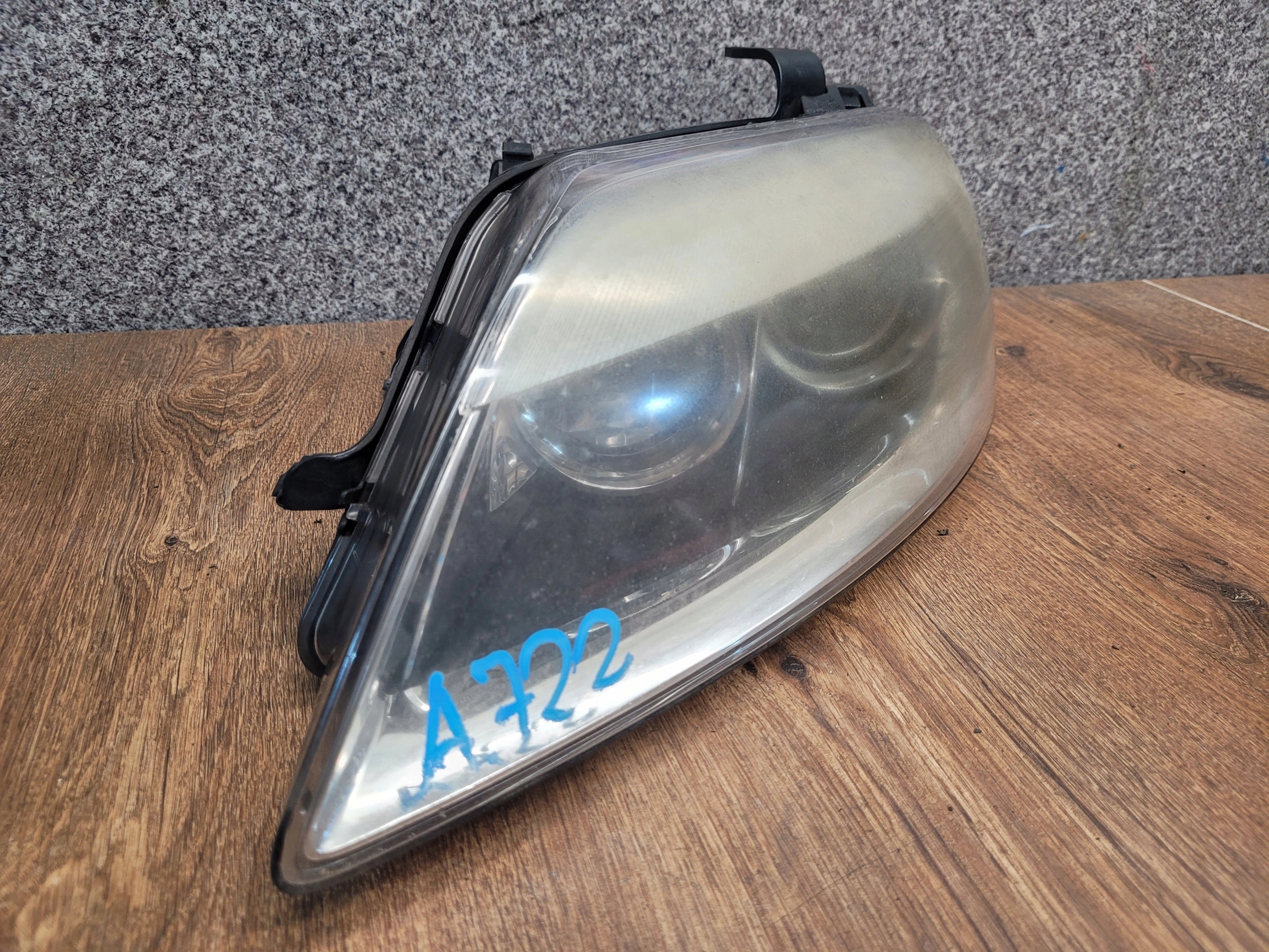 AUDI Q7 4L XENON ĽAVÉ PREDNÉ SVETLO GB VERZIA 4L0941003E