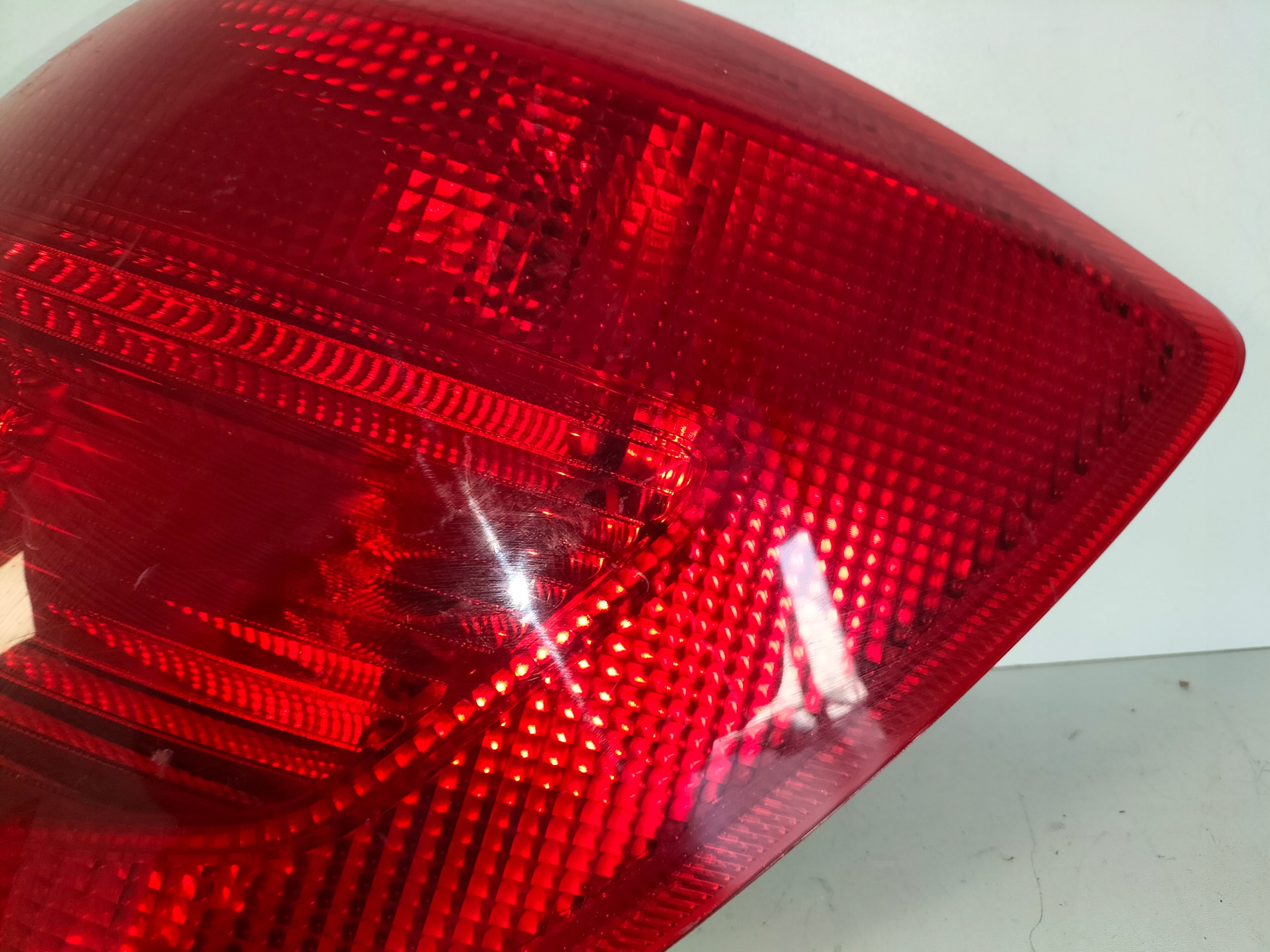 PRAVE ZADNE SVETLO SKODA FABIA II 07-14 HB KOMBI