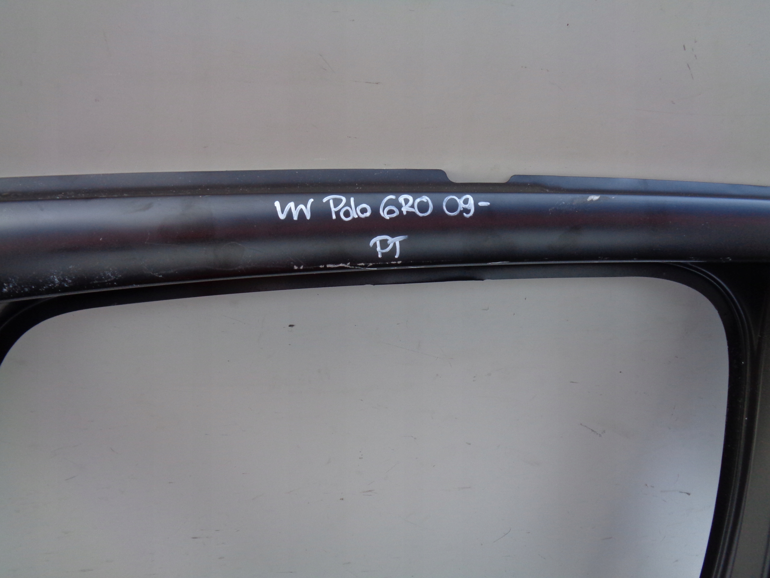 PRAVÝ ZADNÝ BLATNÍK PRAH VW POLO 6R 6R0 6C 6C0 09-