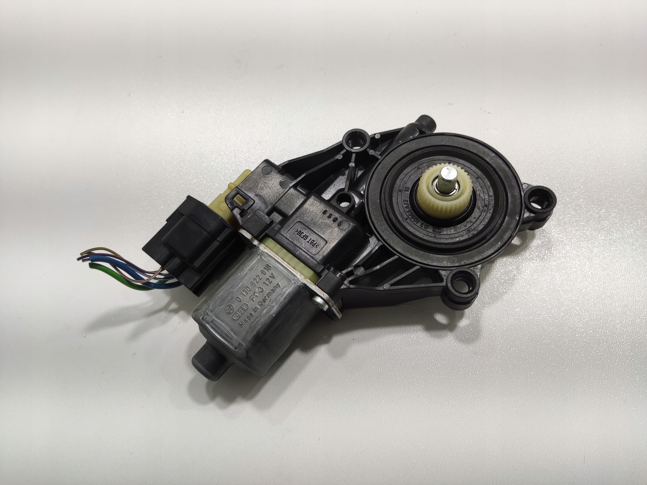 LAVY PREDNY MOTORCEK STAHOVANIA OKNA FORD FIESTA MK7 VII 8A61-14389-B 2012-17