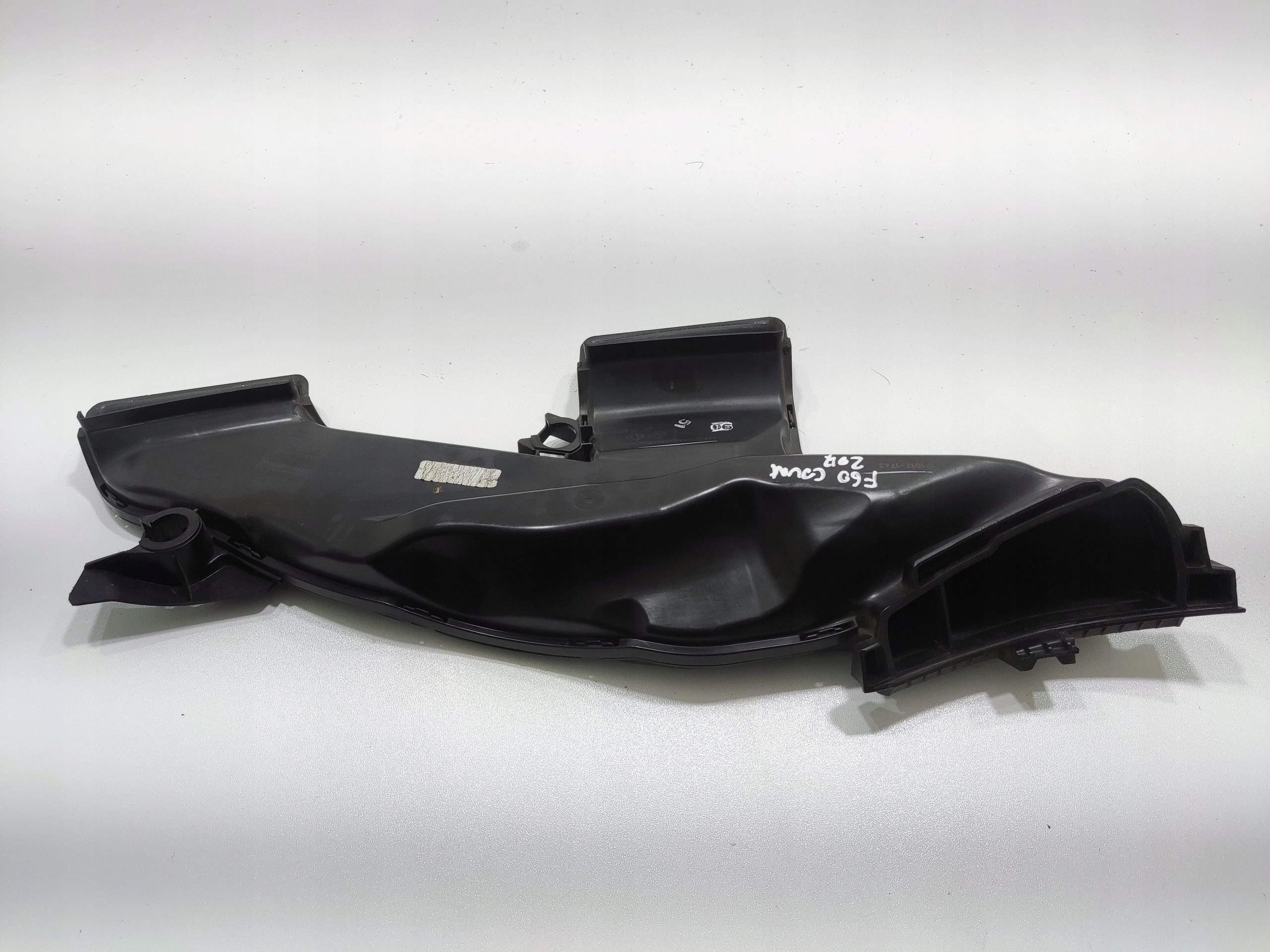 HADICA NASAVANIE VZDUCHU MINI COUNTRYMAN F60 2016-2020 8576980