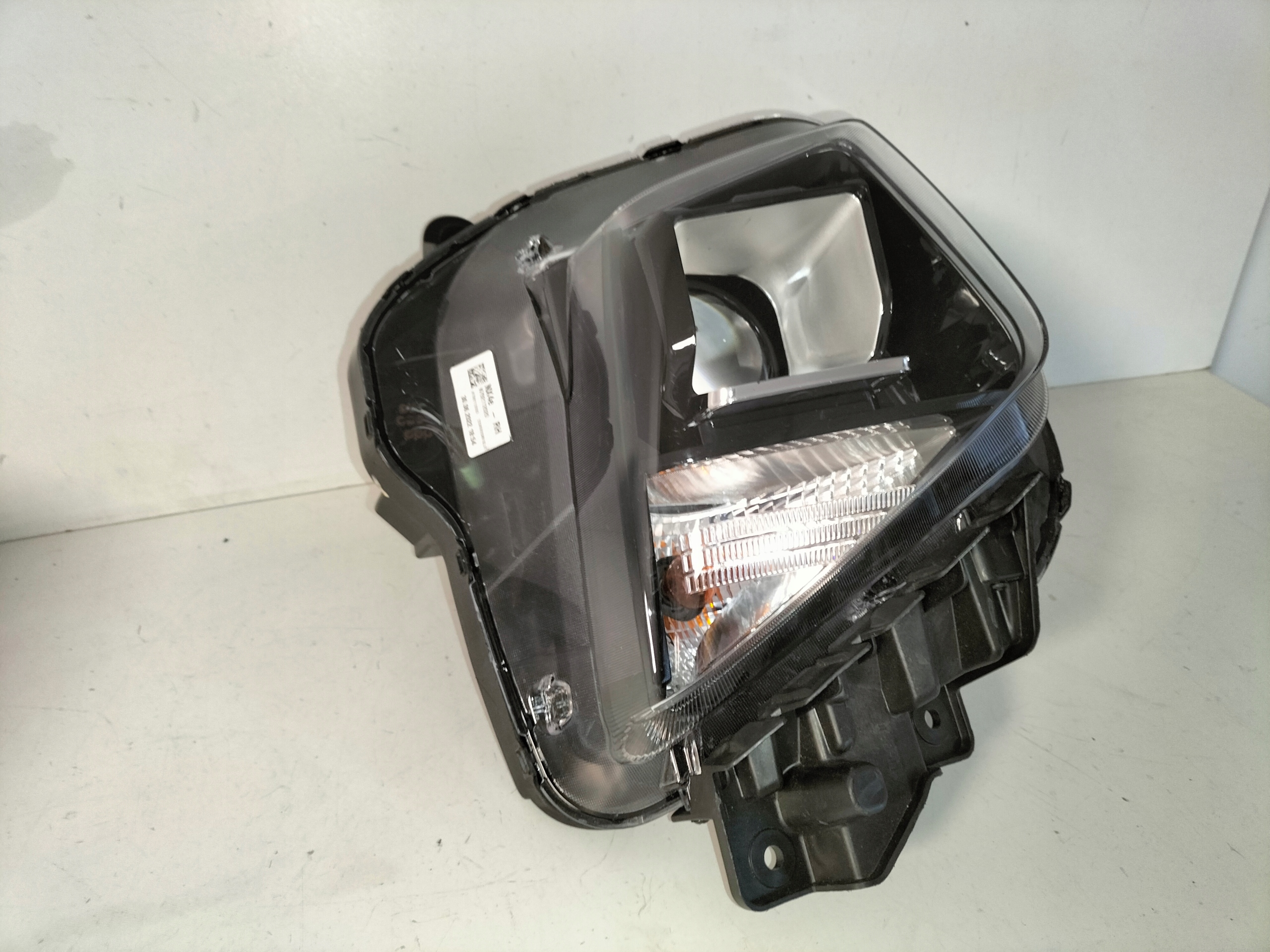 PRAVE PREDNE SVETLO HYUNDAI TUCSON 4 IV 20-