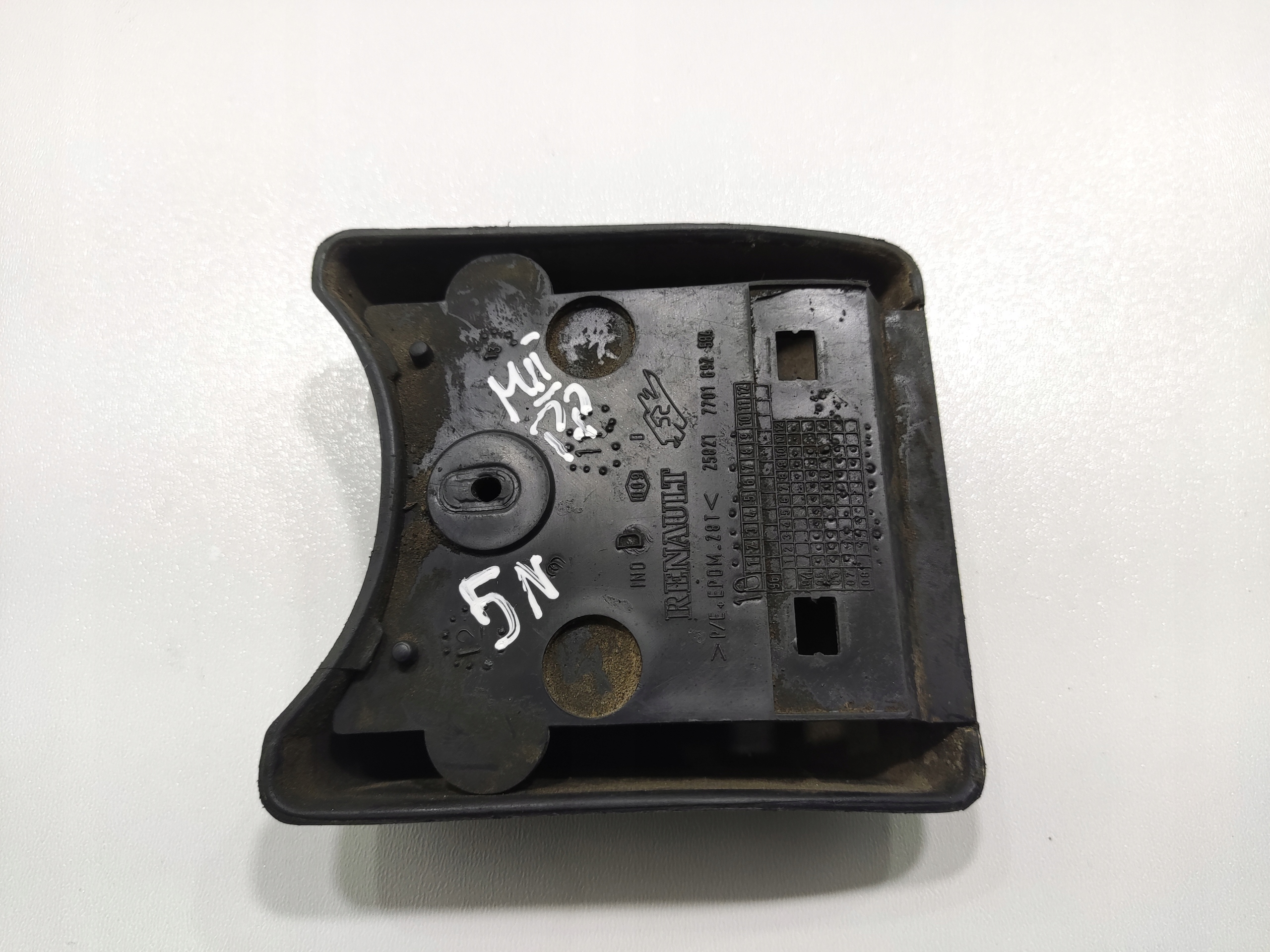 LIŠTA PRAVÉHO STĹPIKA RENAULT MASTER OPEL MOVANO 7701692584 1998-2009