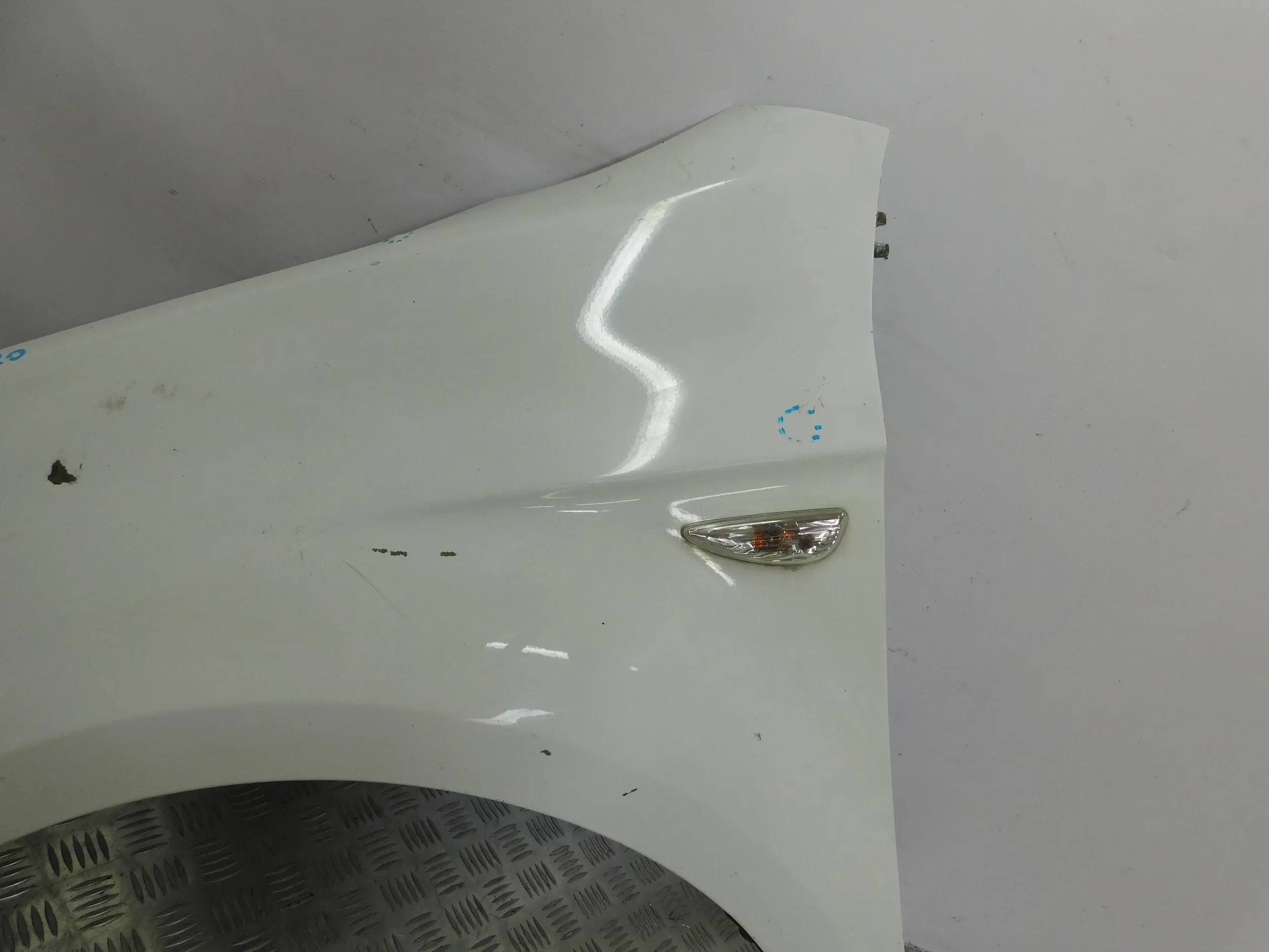 BLATNIK PREDNÝ LAVY HYUNDAI I20 07-