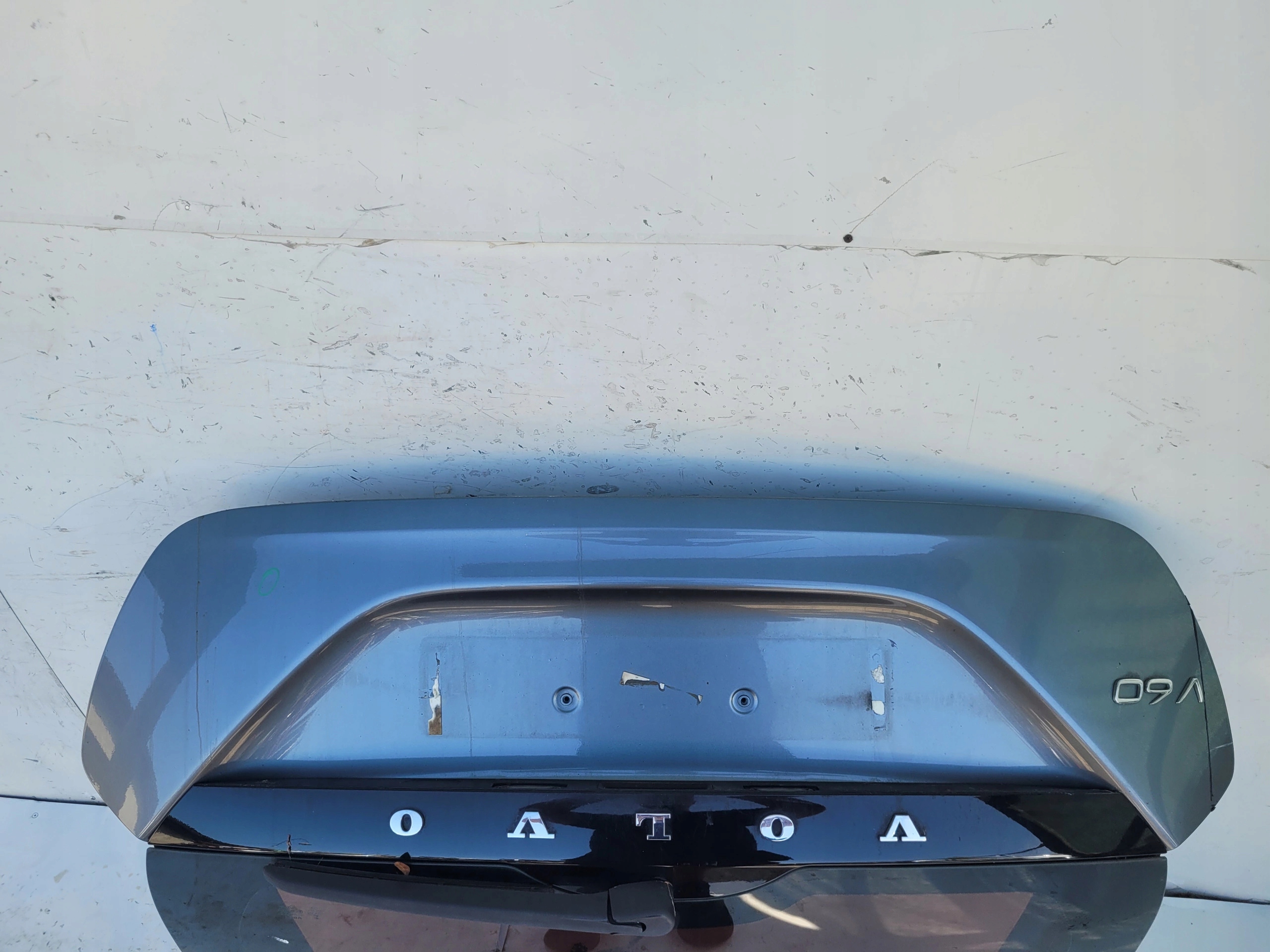 VOLVO V60 013- ZADNÁ KAPOTA