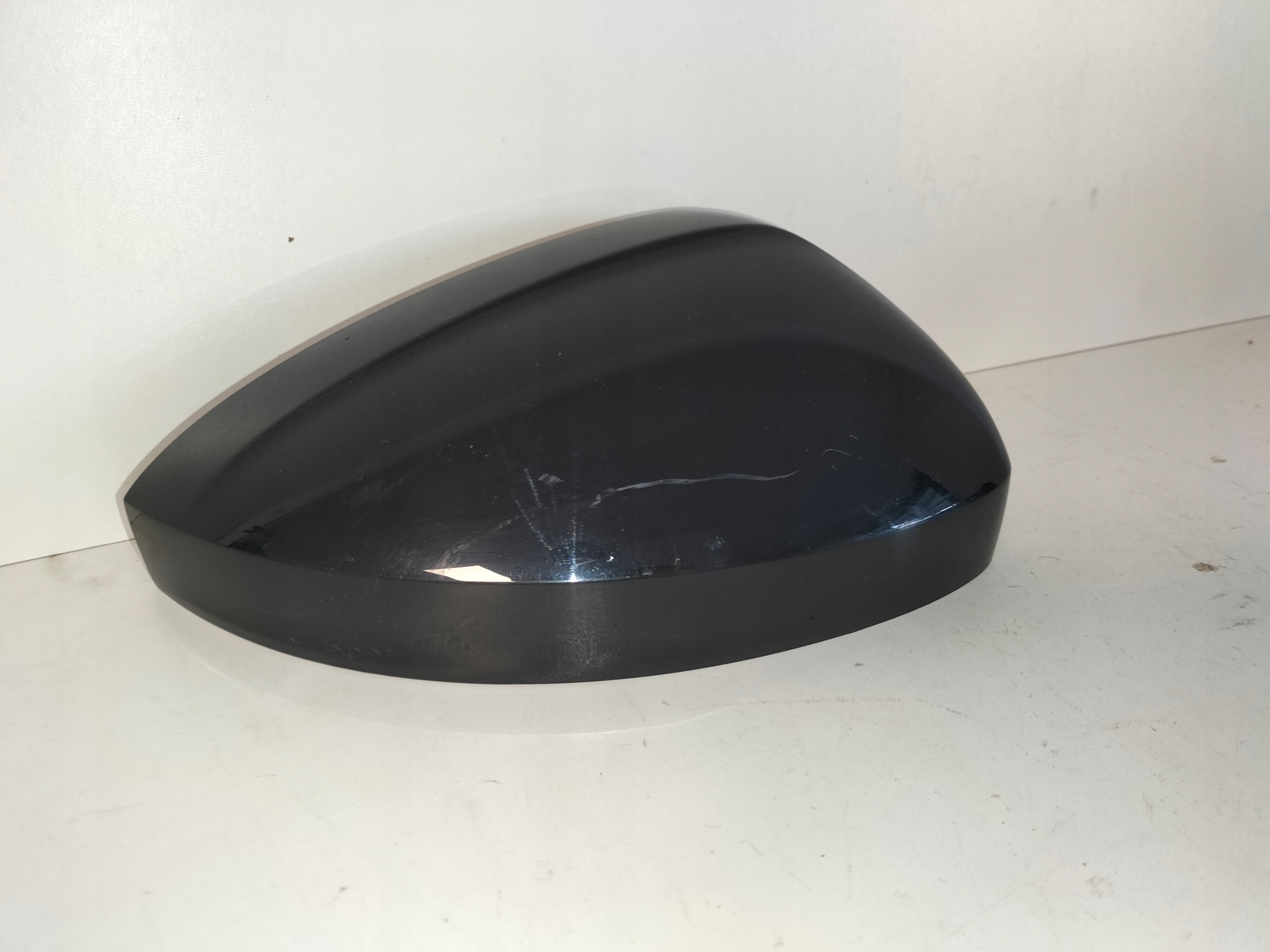 OBAL PRAVÉHO ZRKADLA VW TIGUAN II 16-