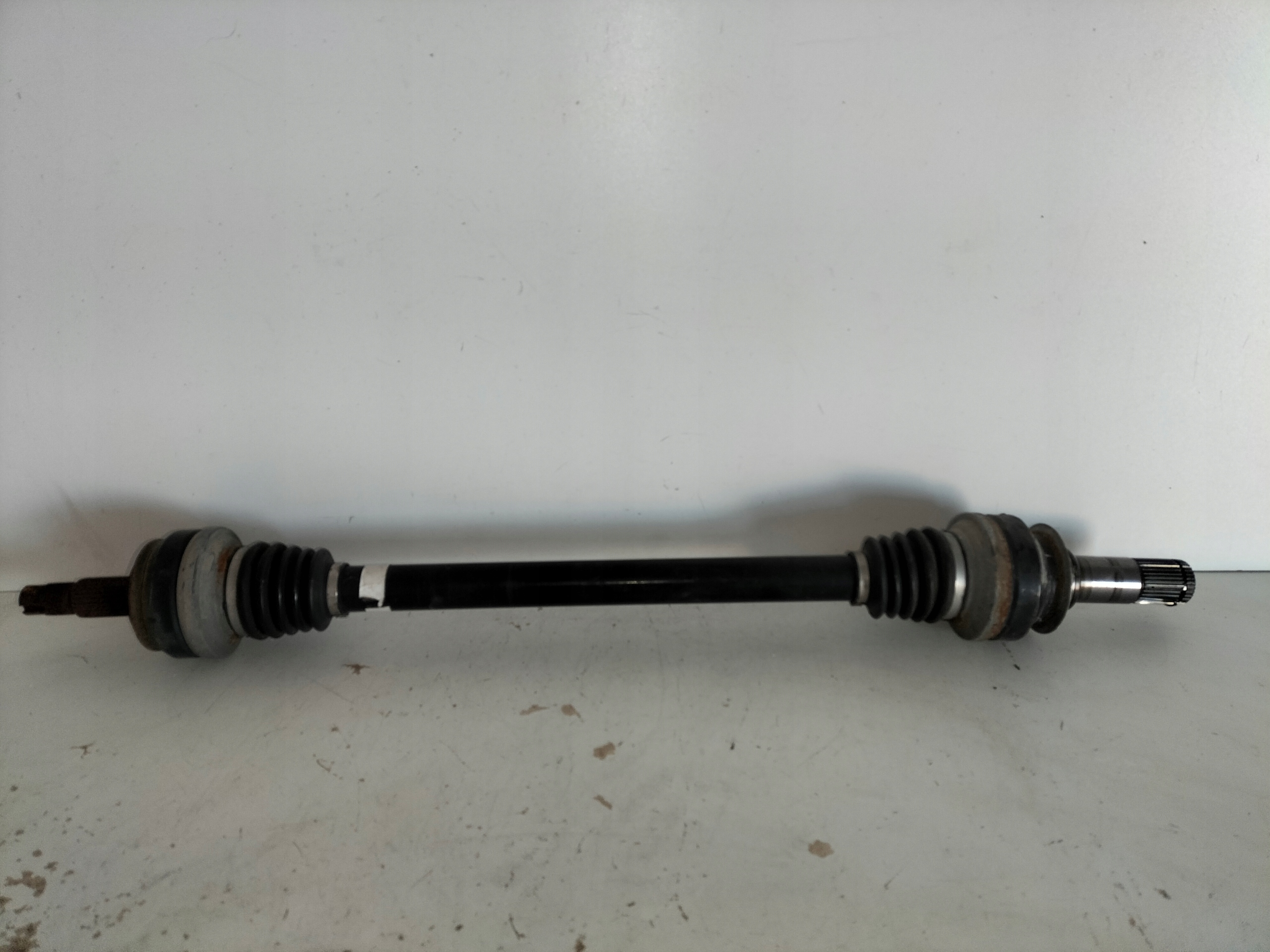 ZADNA POLOOS LAVA – PRAVA ALFA ROMEO STELVIO 17- GIULIA 16-