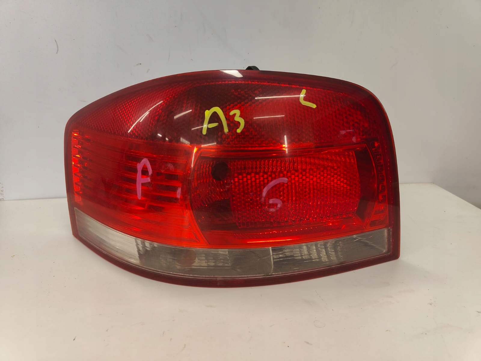 Audi a3 8p 04-08 3DVER PRAVE ZADNE SVETLO ZADNA