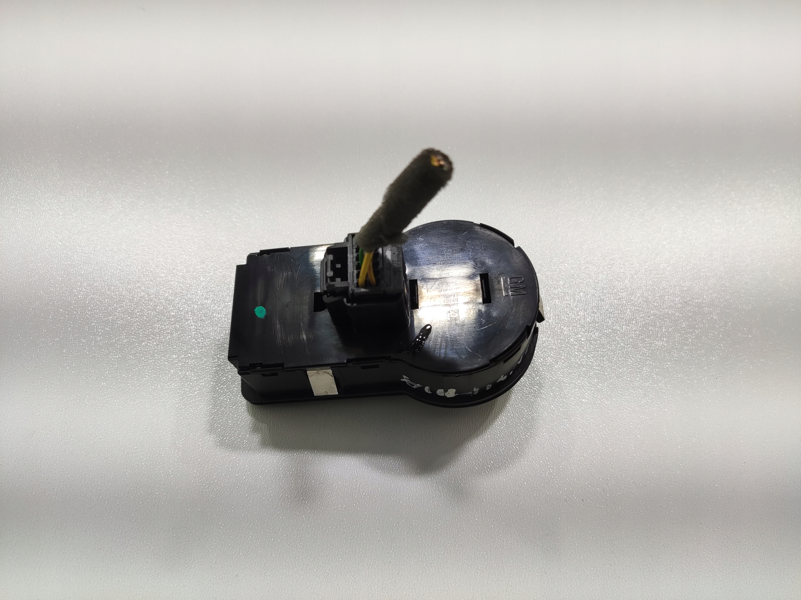 VYPÍNAČ SVETIEL OPEL INSIGNIA I A 2013-2017 LIFT 22901659
