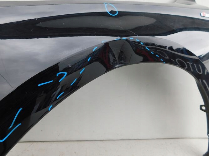 AUDI A3 20- ĽAVÝ PREDNÝ BLATNÍK