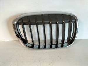 PRAVA MRIEZKA LISTA BMW X1 F48 15- M-PAKET PRAVA MRIEZKA LISTA BMW X1 F48 15- M-PAKET