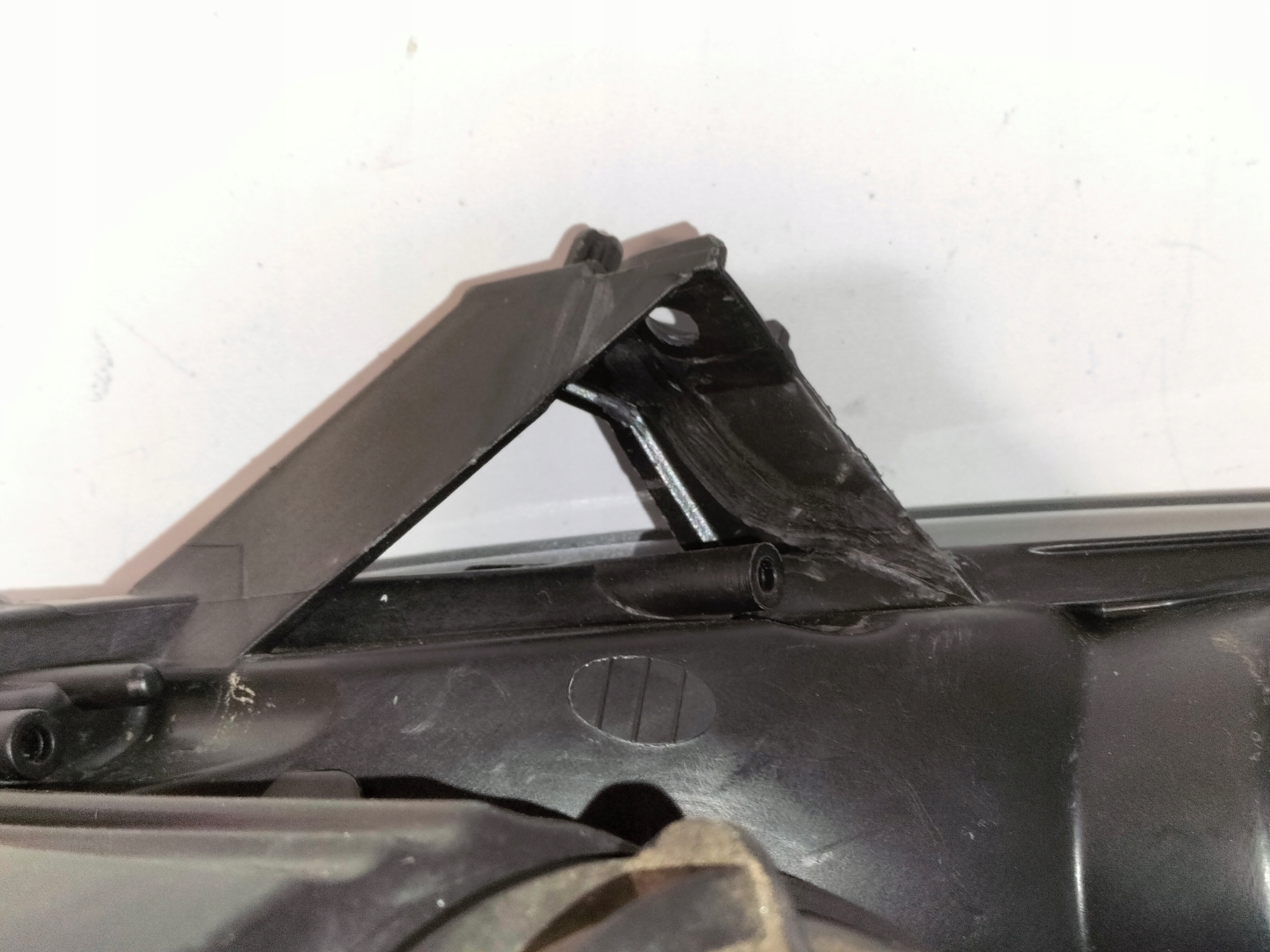 PRAVE PREDNE SVETLO OPEL MERIVA B LIFT 14-