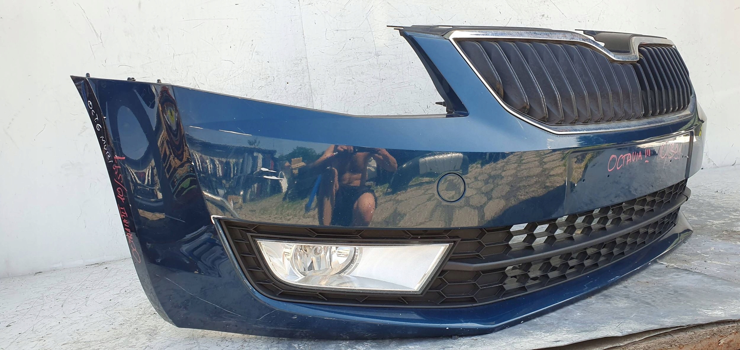 Skoda Octavia III 3 PREDNÝ NÁRAZNÍK 5E0807221