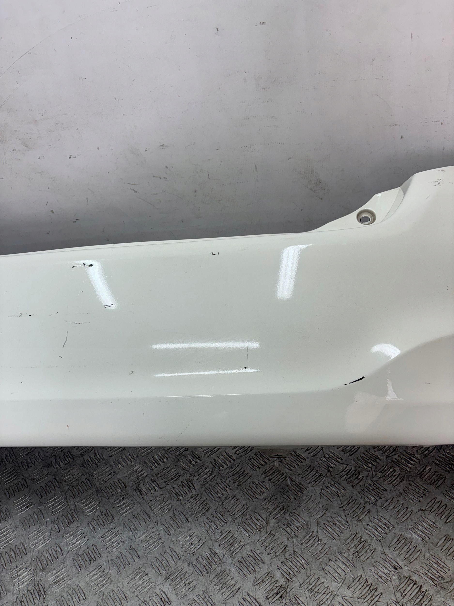 ZADNÝ NÁRAZNÍK TOYOTA YARIS III 3 11-
