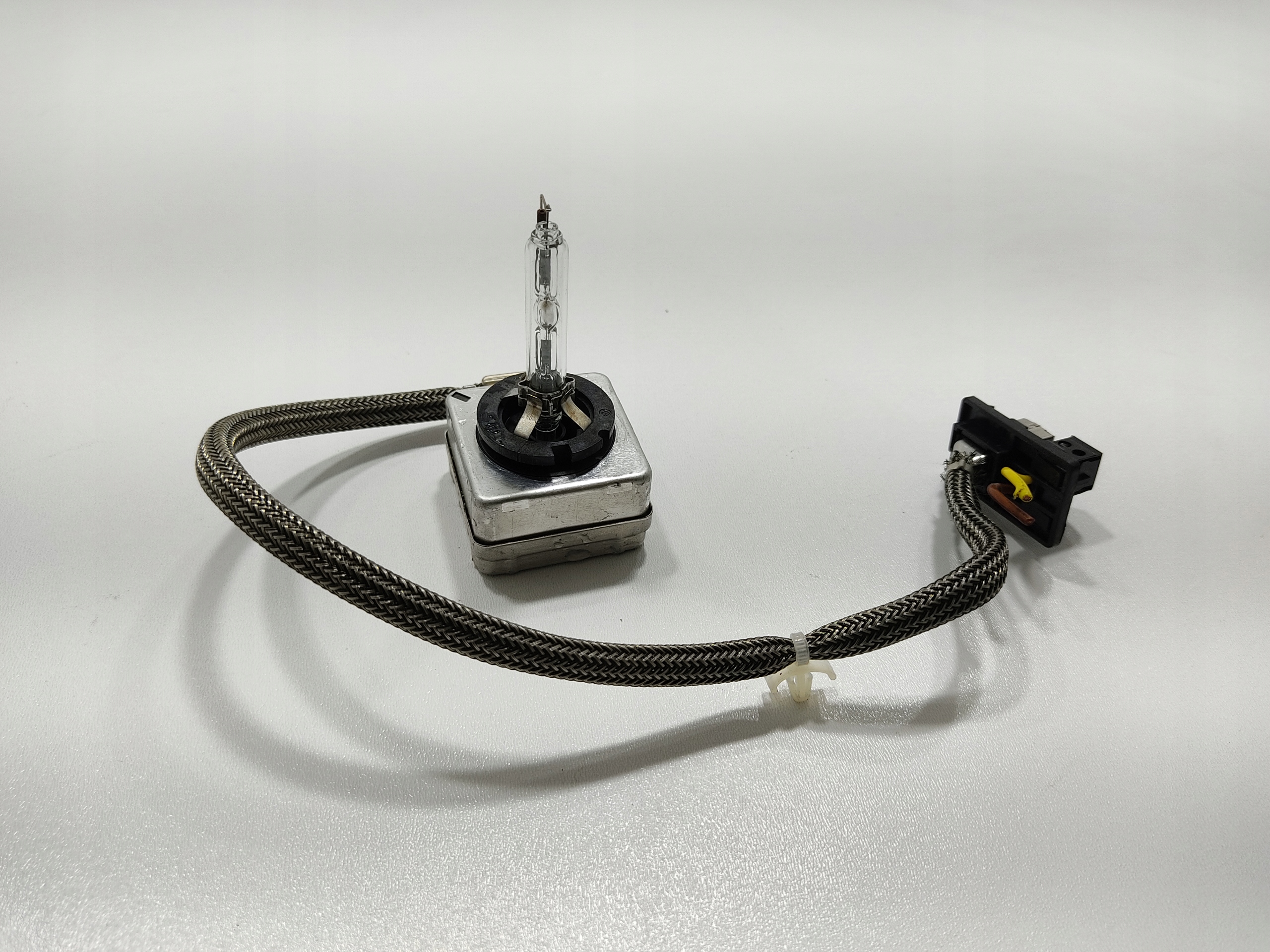 ŽIAROVKA VYBOJKA XENONU BMW X3 F25 OSRAM 66140 D1S 35W 2001-2041