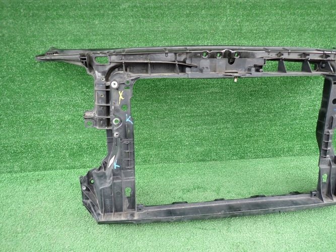 AUDI A3 8P LIFT 08-12 PREDNÉ PÁS