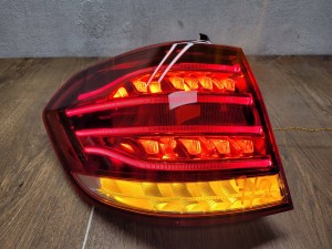 MERCEDES E W212 KOMBI LIFT A2129061703 LAVE ZADNE SVETLO MERCEDES E W212 KOMBI LIFT A2129061703 LAVE ZADNE SVETLO