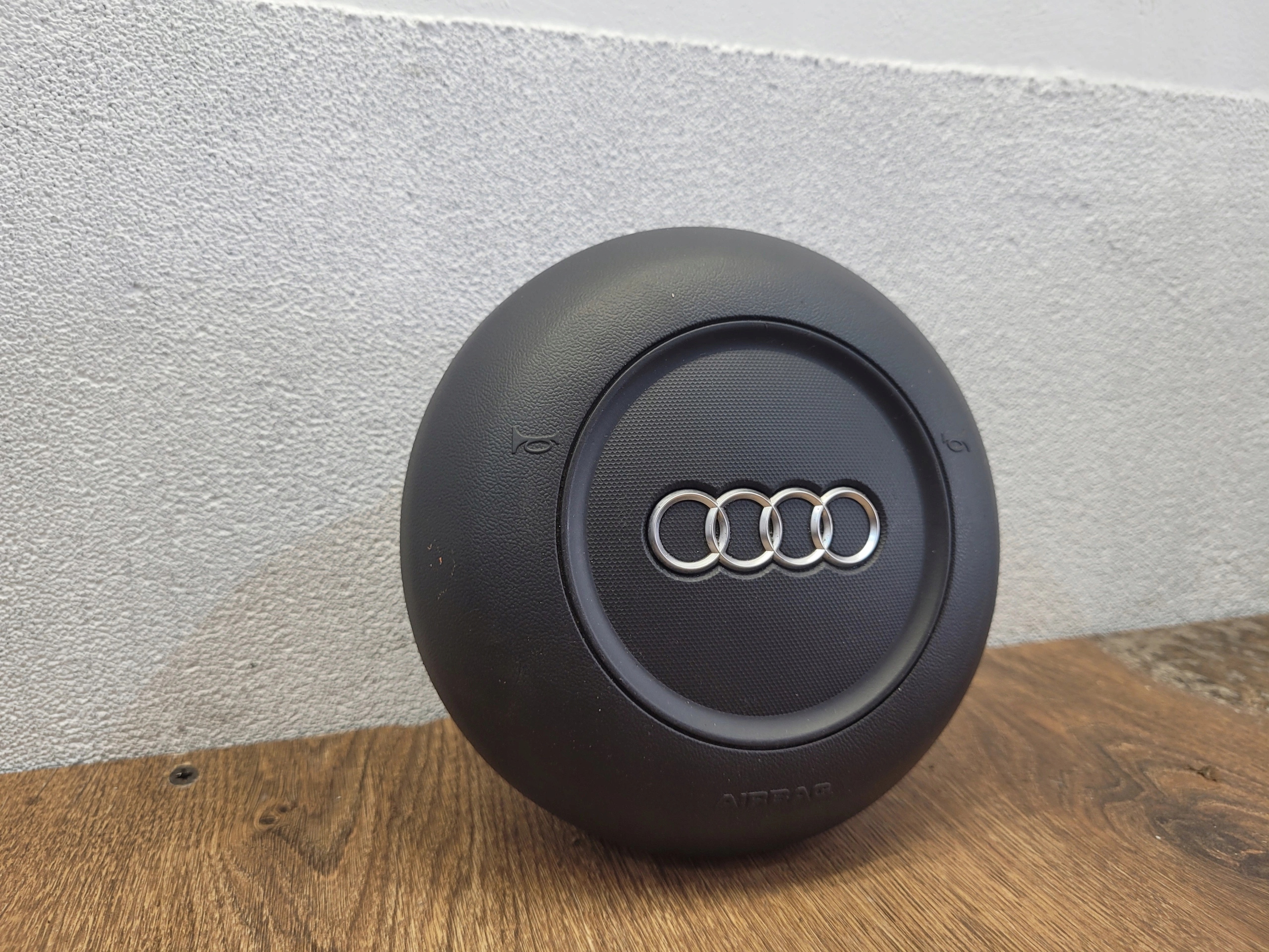 AUDI TT 8J VOLANTOVY AIRBAG 8J0880201