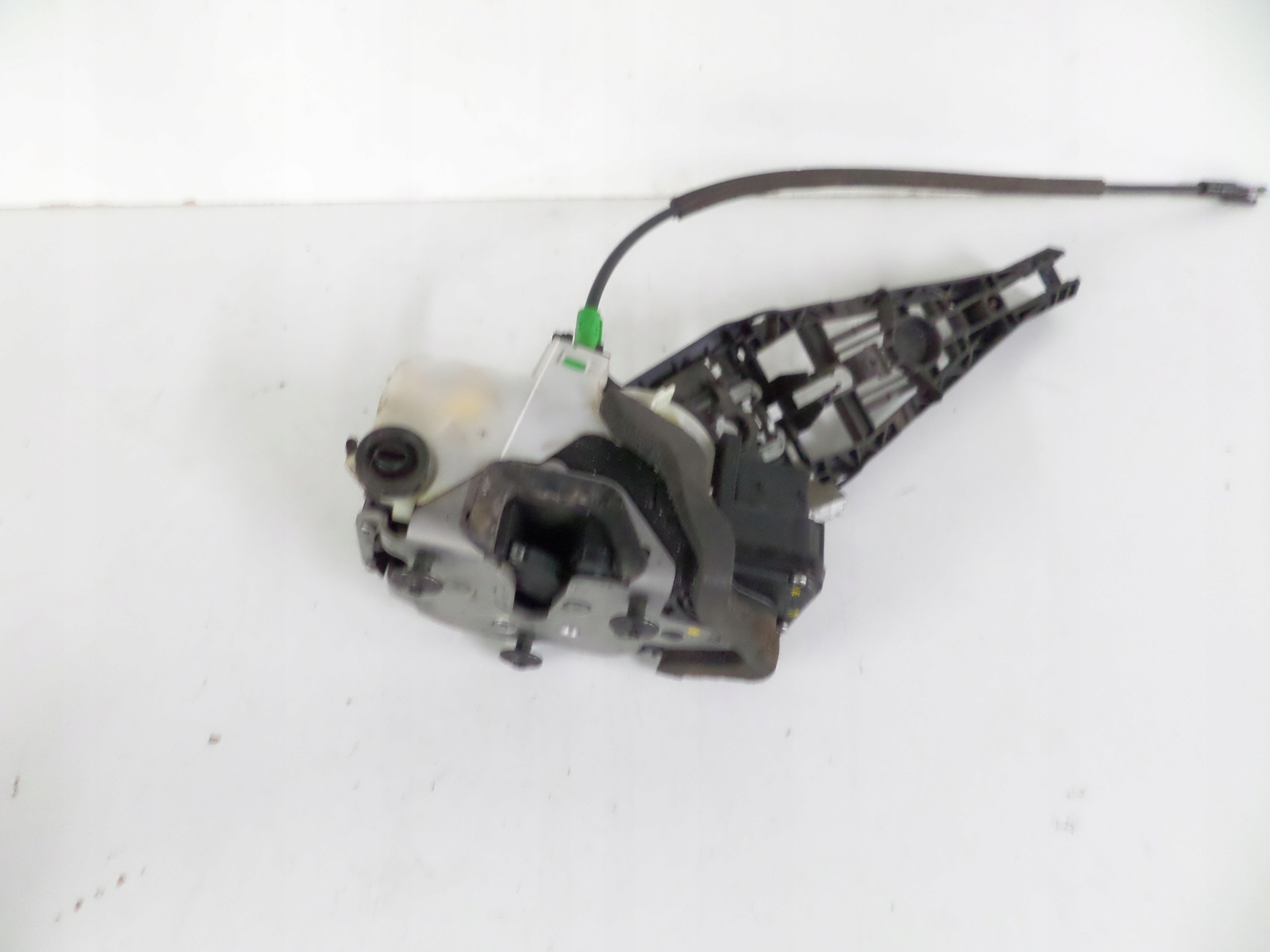 ZAMOK PRAVYCH ZADNYCH DVERI OPEL INSIGNIA A 08-