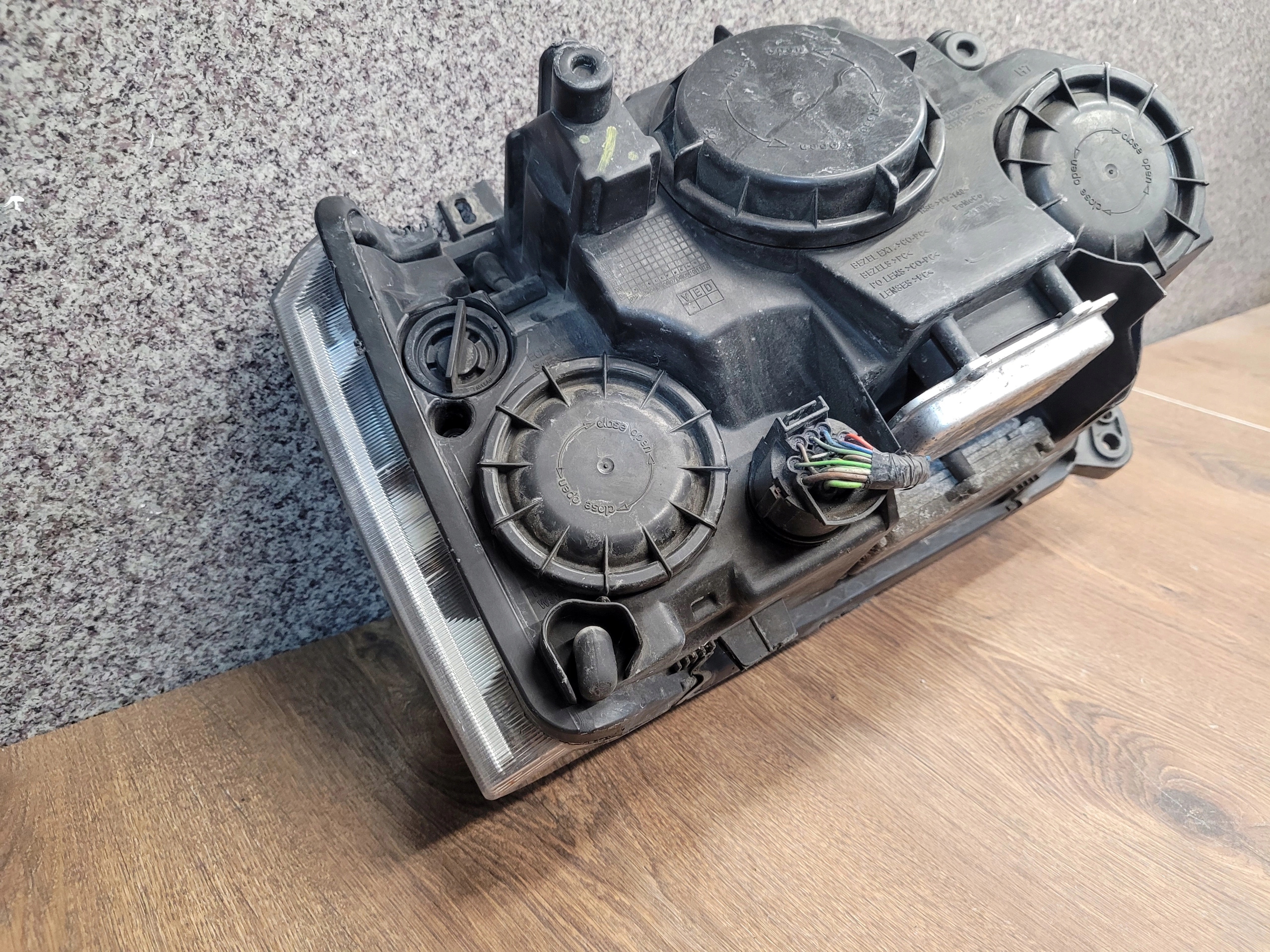 RANGE ROVER SPORT L320 XENON NATAČACI ĽAVÉ PREDNÉ SVETLO