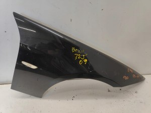 BMW e90 05-11 PRAVY PREDNY BLATNIK BMW e90 05-11 PRAVY PREDNY BLATNIK