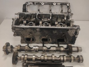 Audi 3.0 tdi ASB 0593AL HLAVA MOTORA Audi 3.0 tdi ASB 0593AL HLAVA MOTORA