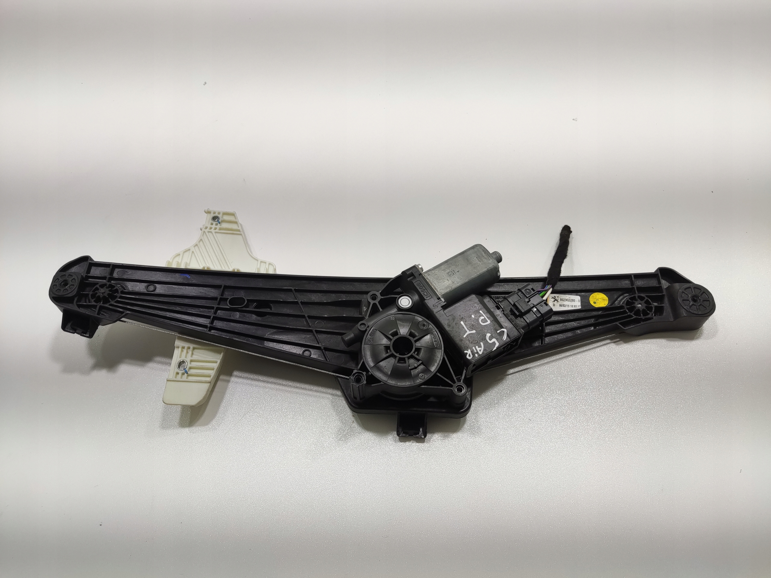 PRAVÝ ZADNÝ MECHANIZMUS SŤAHOVANIA OKNA CITROEN C5 AIRCROSS 9822455280