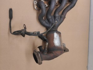 BMW KATALYZATOR BENZIN n43 7563672 e87 e90 e92 CIDLA SENZORY BMW KATALYZATOR BENZIN n43 7563672 e87 e90 e92 CIDLA SENZORY