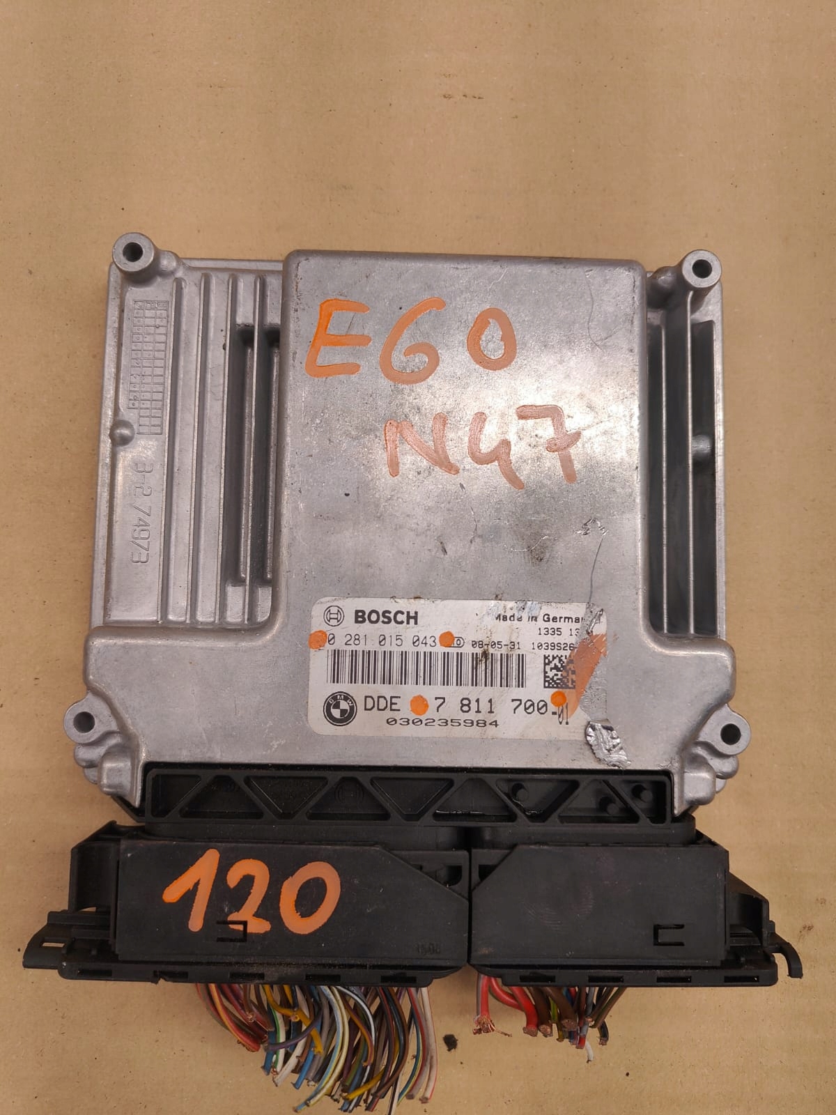 BMW e60 0281015043 7811700 RIADIACA JEDNOTKA