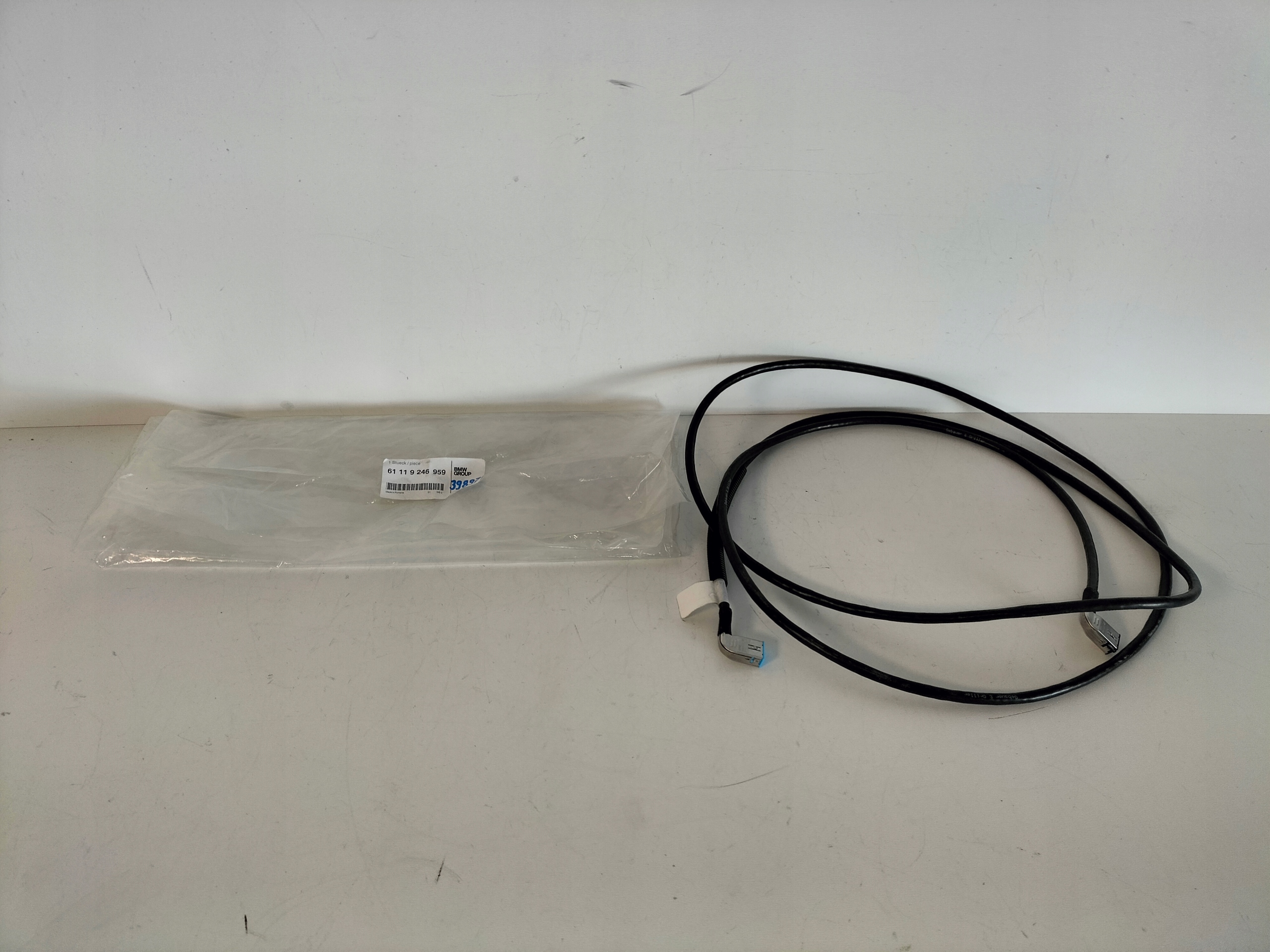 HADICA kabel LVDS BMW 5 F10 F11 10- BMW 6 F06 F12 F13 11- BMW 7 F01 08-