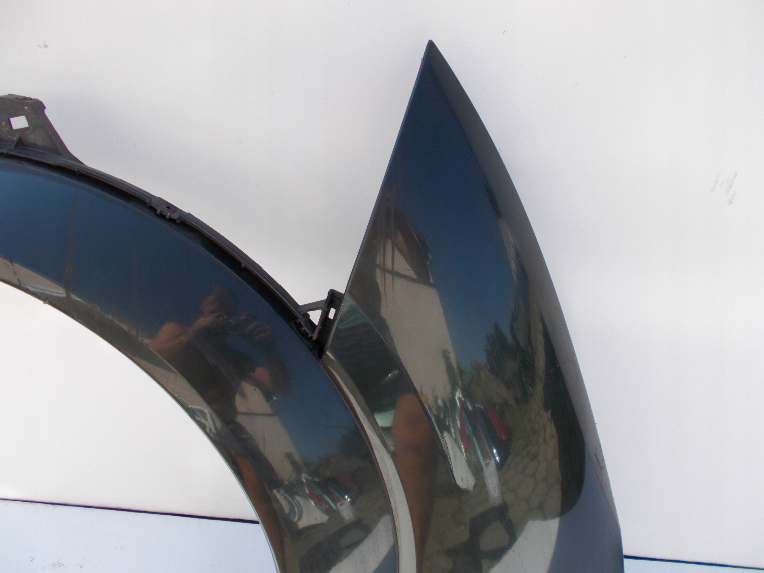 ĽAVÝ PREDNÝ BLATNÍK AUDI A2