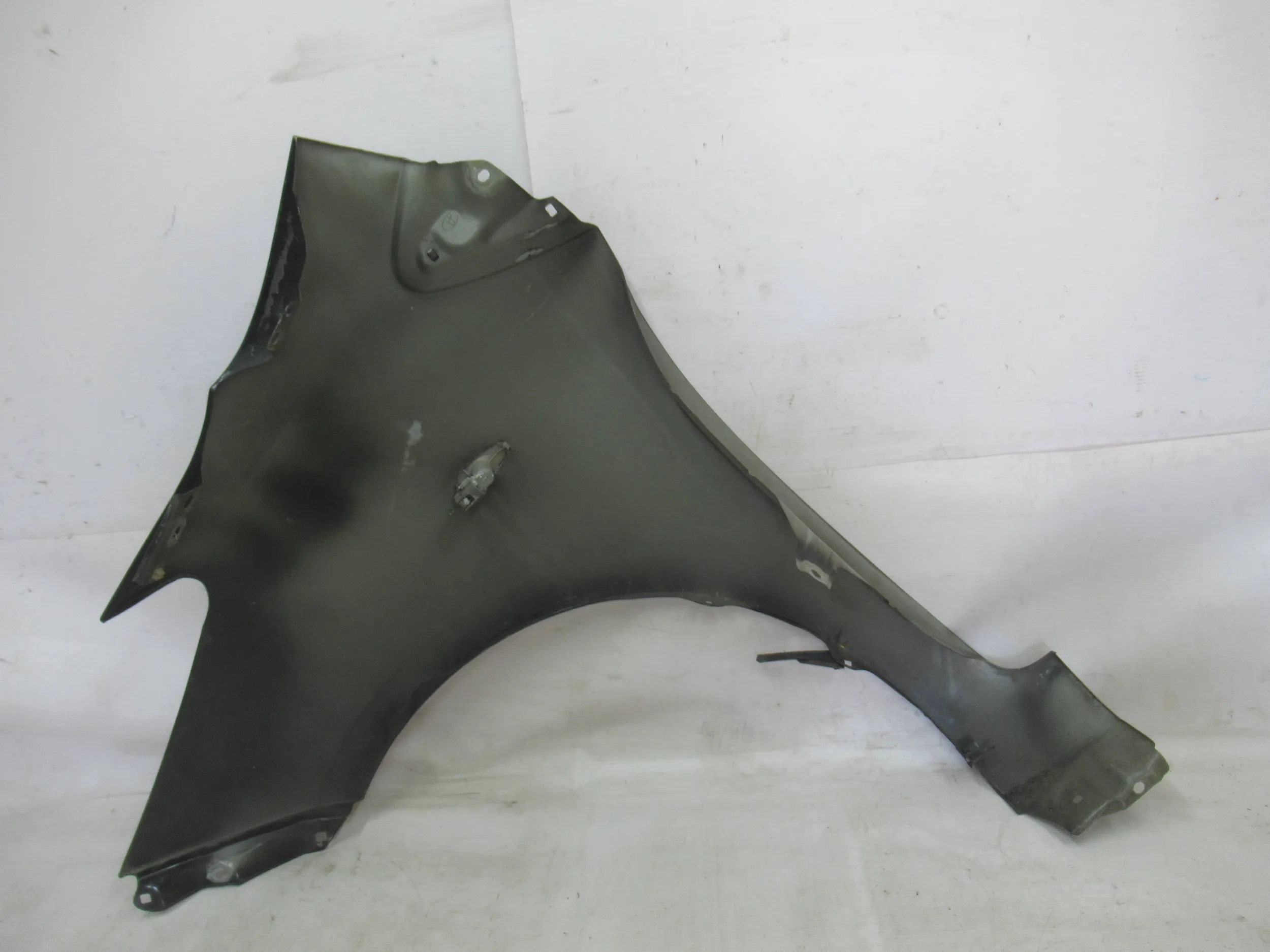 BLATNIK PREDNÝ PRAVY TOYOTA YARIS II 2