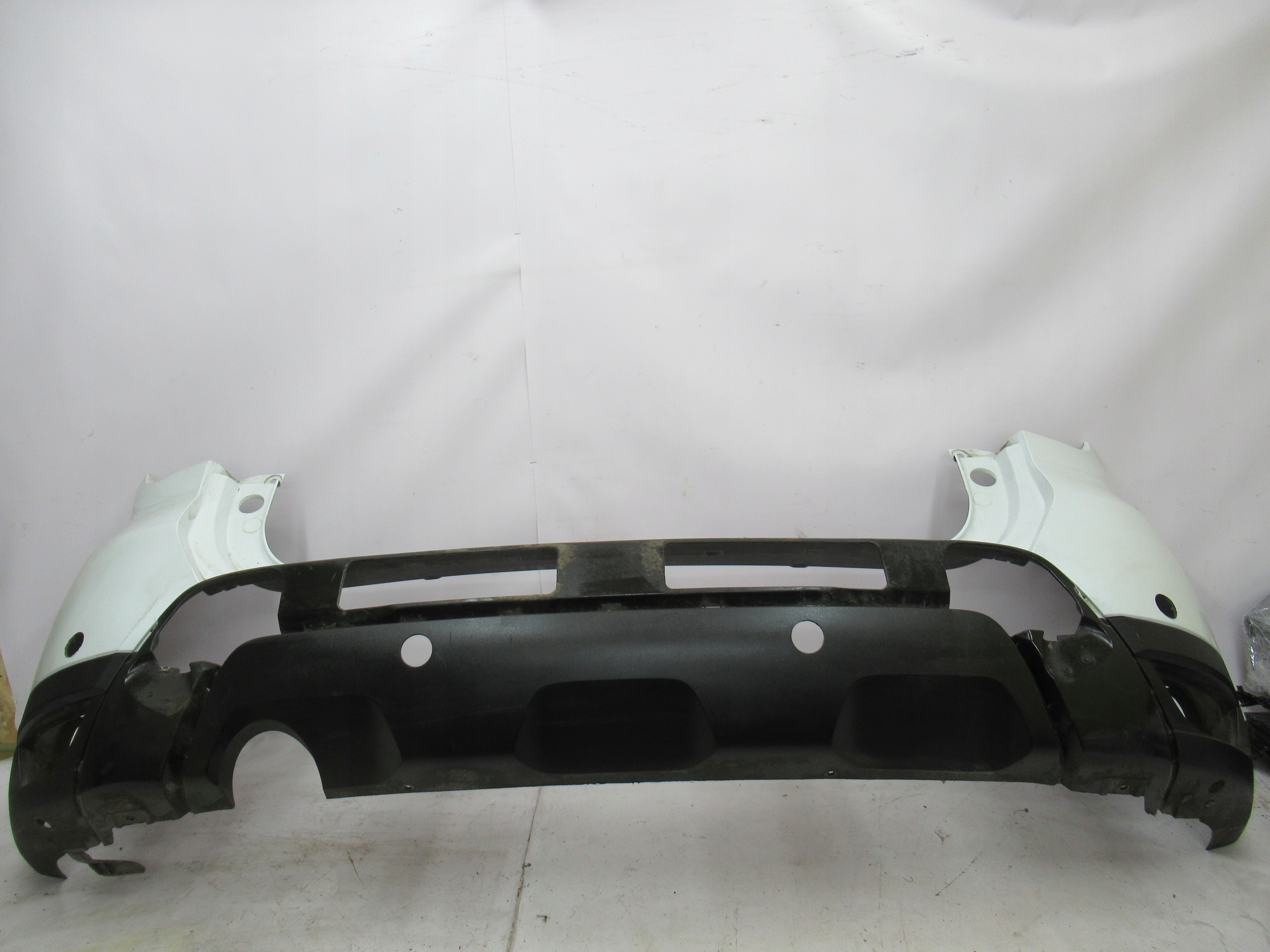 ZADNÝ NÁRAZNÍK DACIA DUSTER II 17-