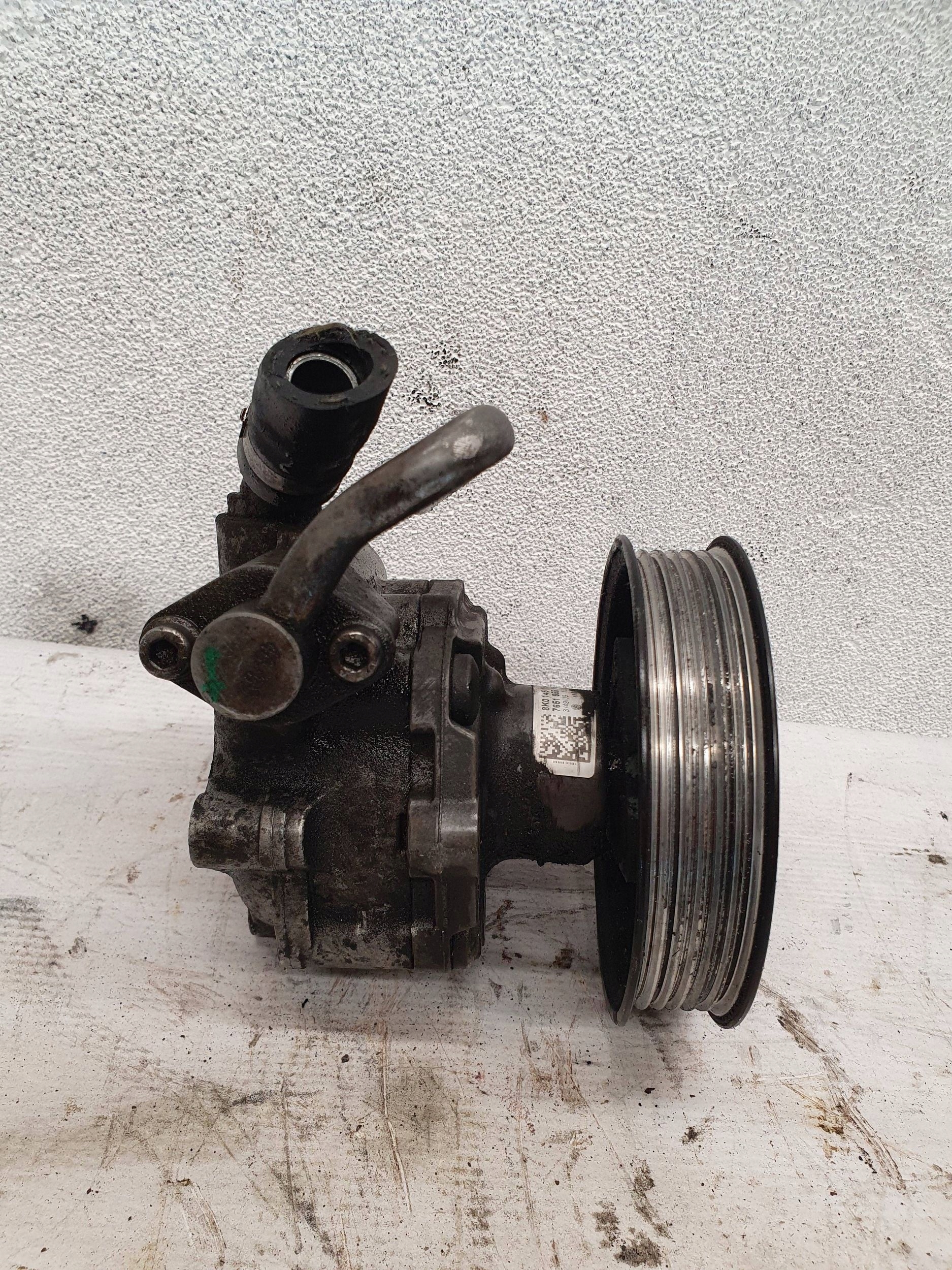 Audi A4 B8 8K 2.0 TDI 8K0145154G SERVOČERPADLO