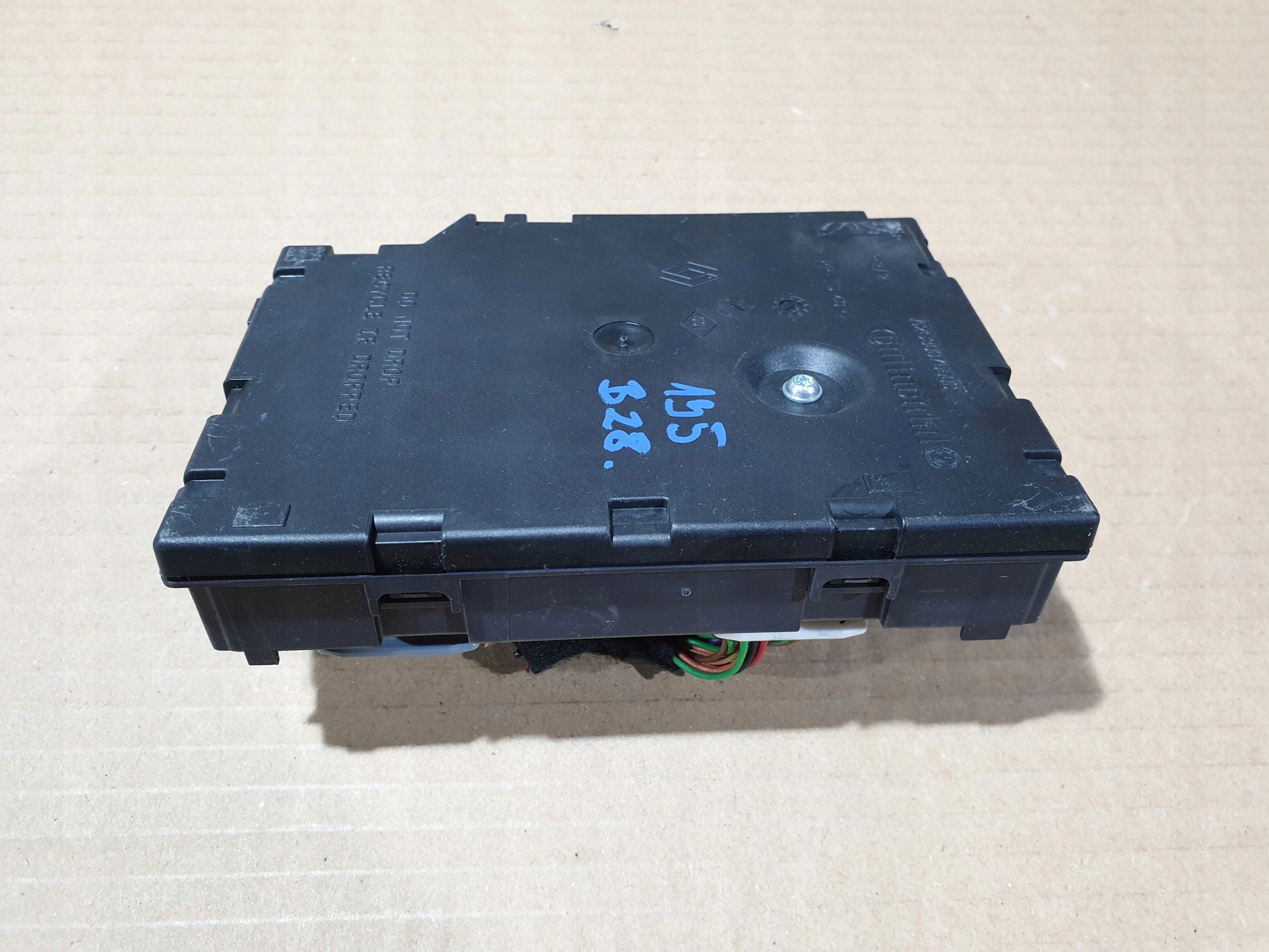 renault clio 4 IV lift ČÍTAČKA KARIET 285904179r