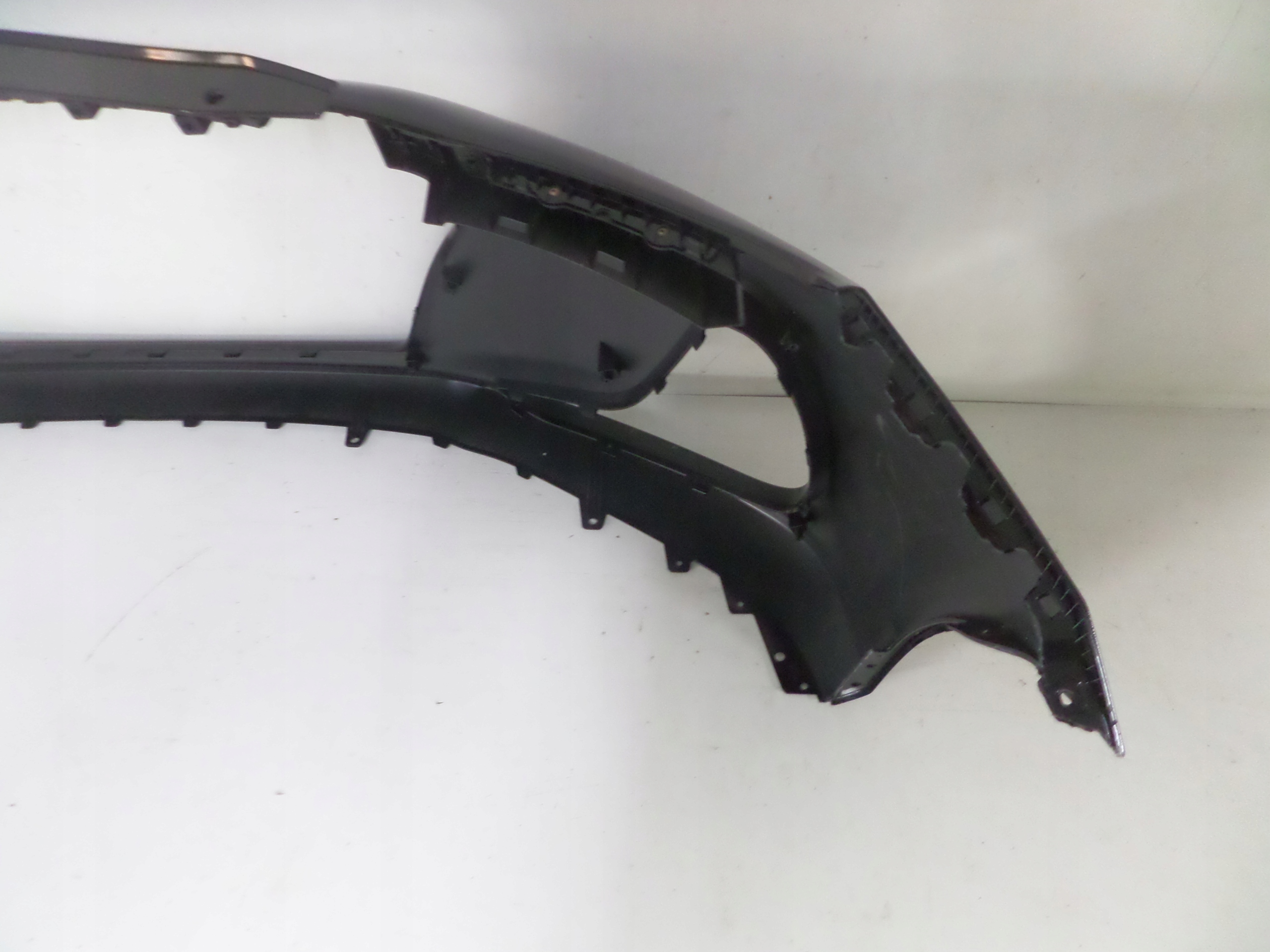 PREDNÝ NÁRAZNÍK HYUNDAI I10 LIFT 16-