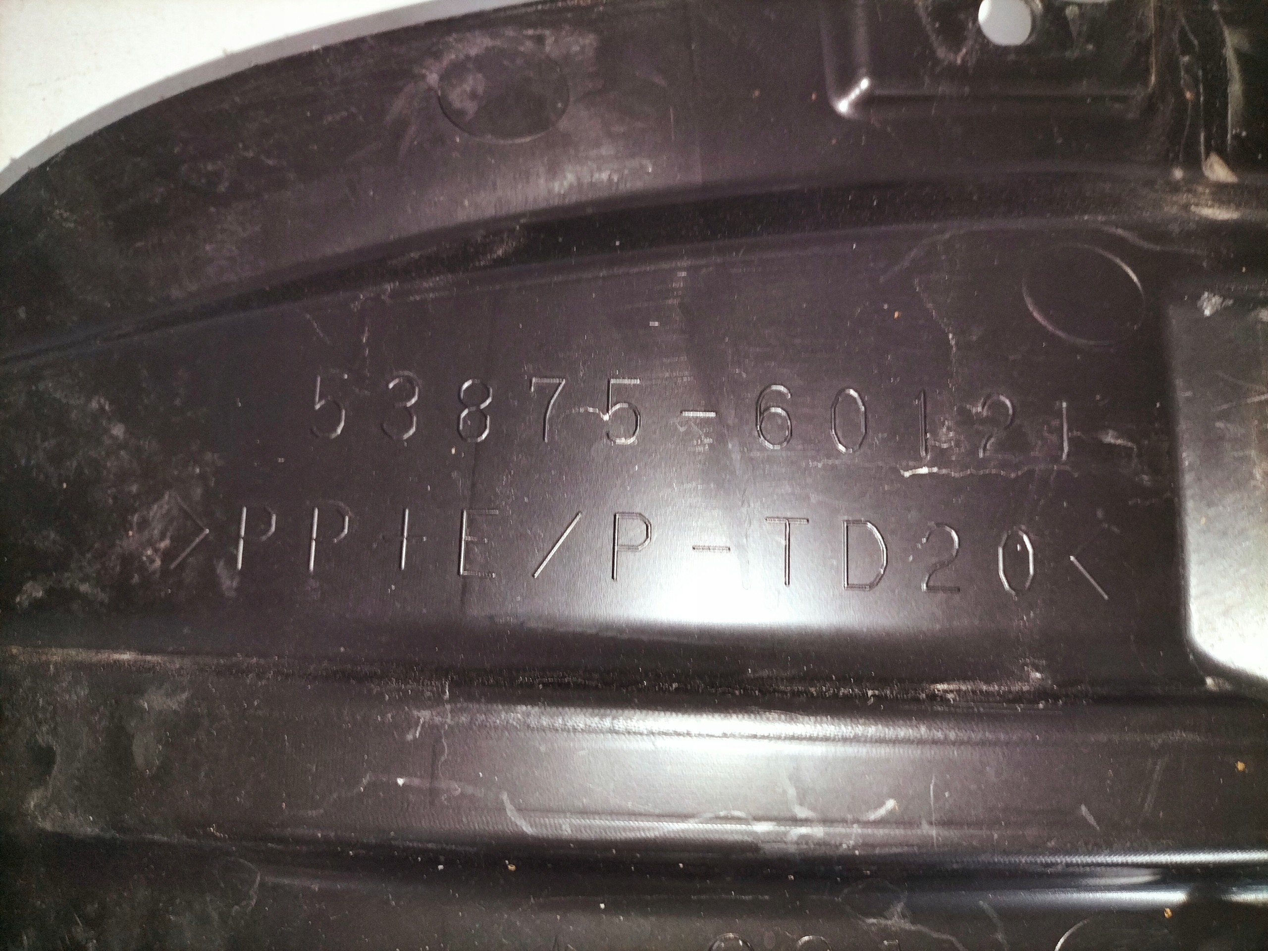 PRAVY PREDNY PODBLATNIK TOYOTA LAND CRUISER 15-