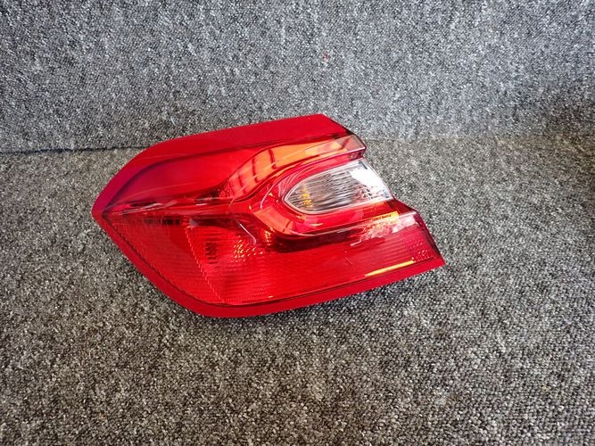 FORD FIESTA MK8 VIII 17-  LAVE ZADNE SVETLO
